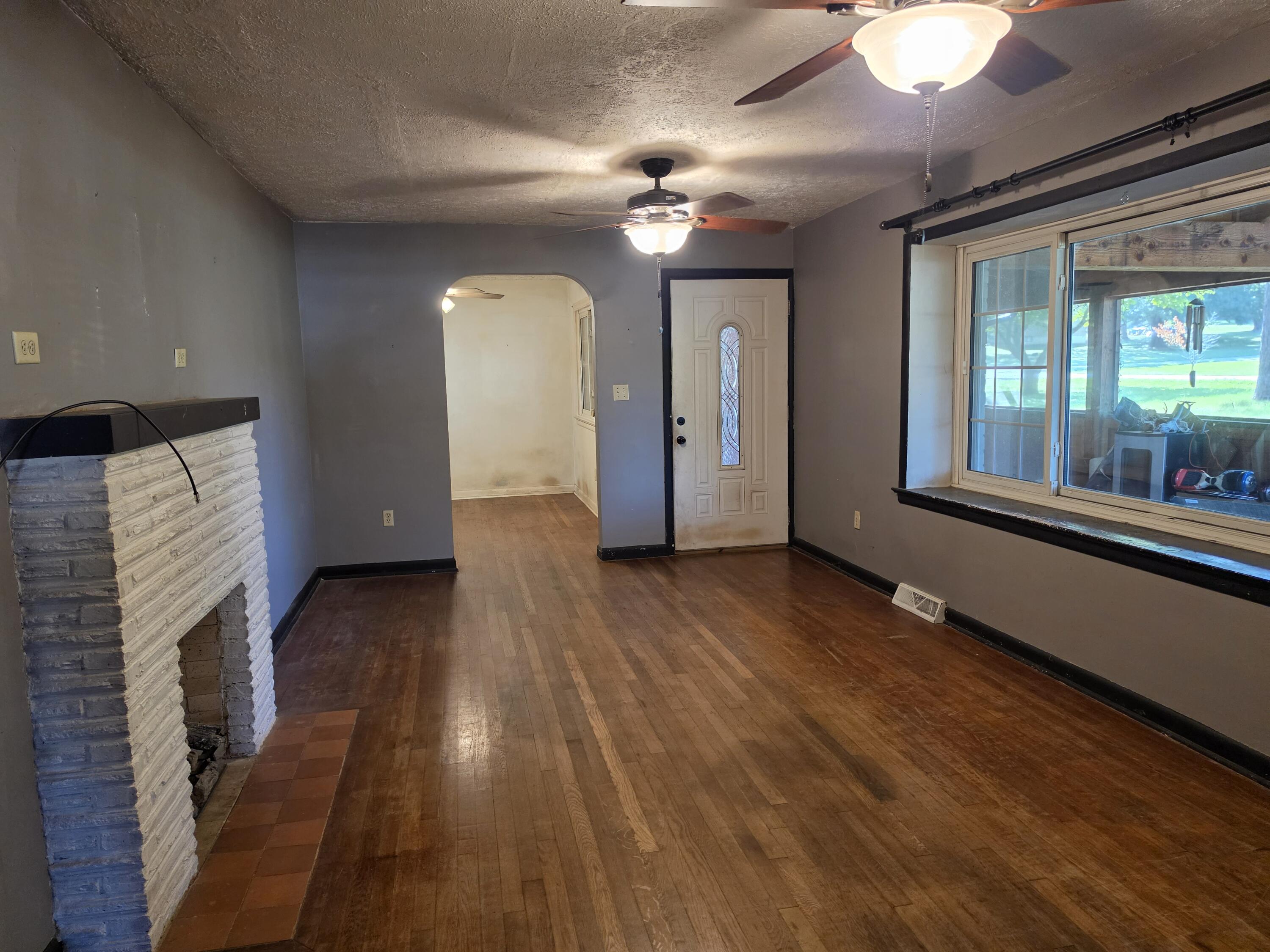 200 North Maple Street Property Photo 37