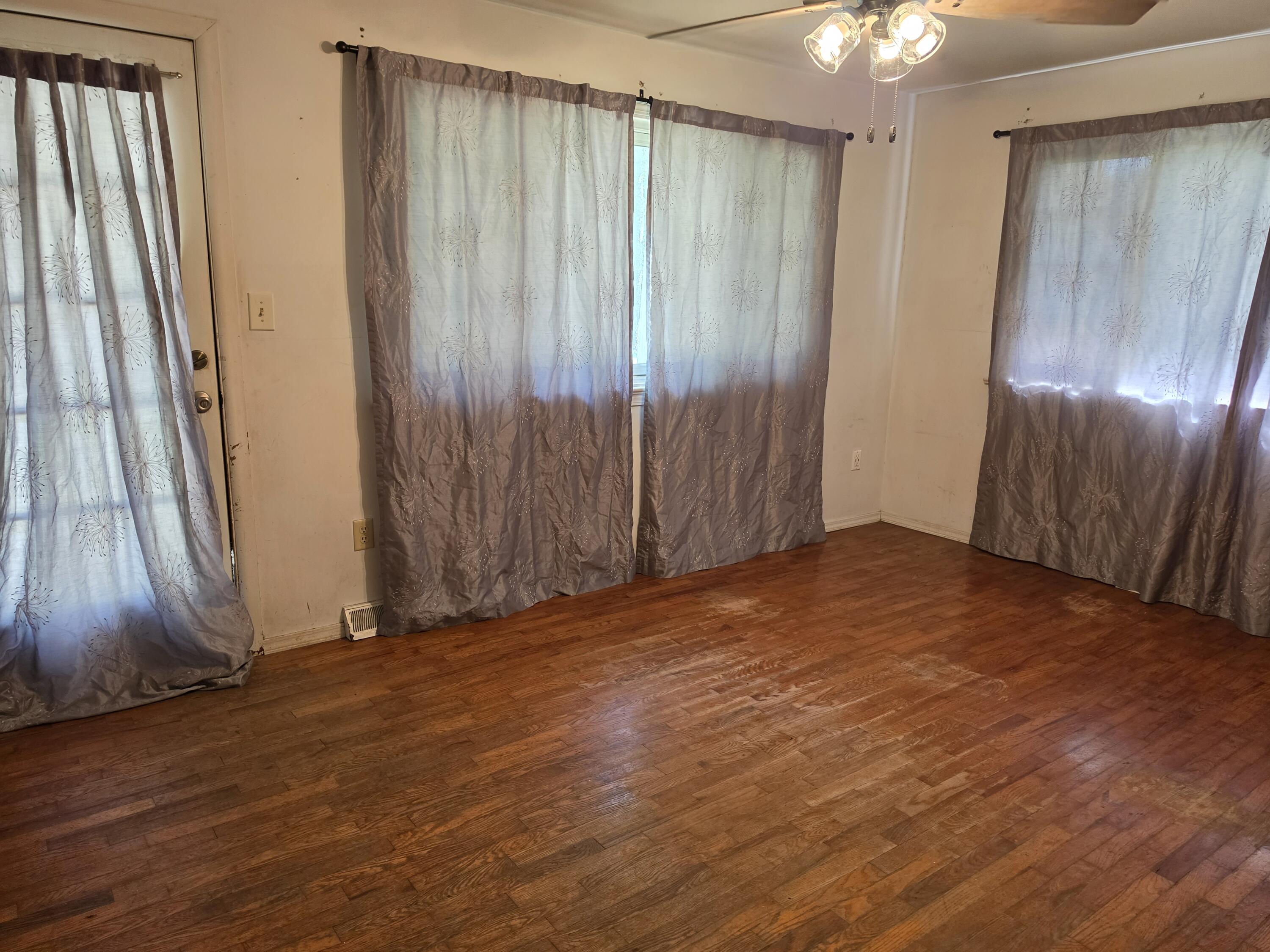 200 North Maple Street Property Photo 46
