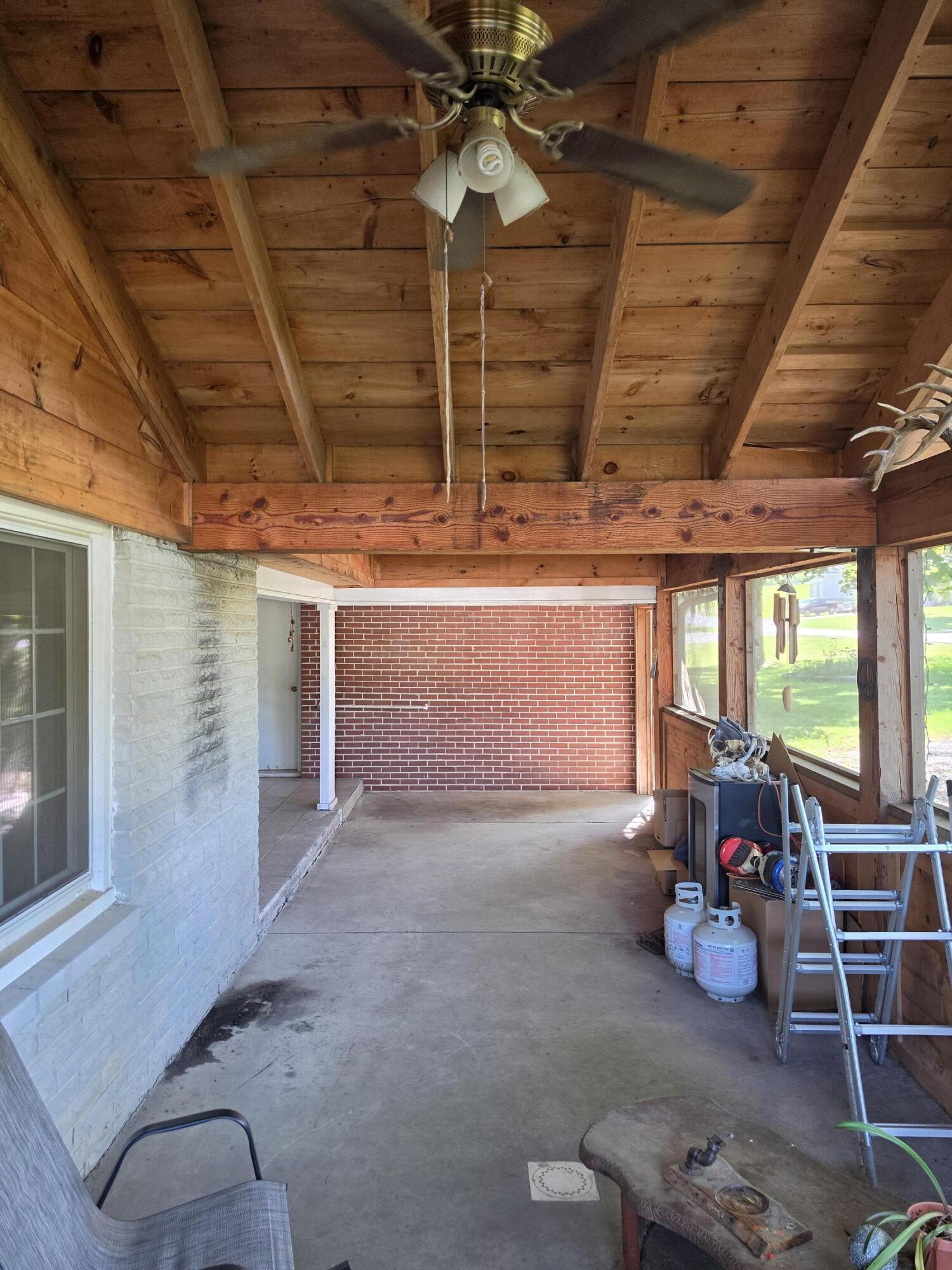 200 North Maple Street Property Photo 50