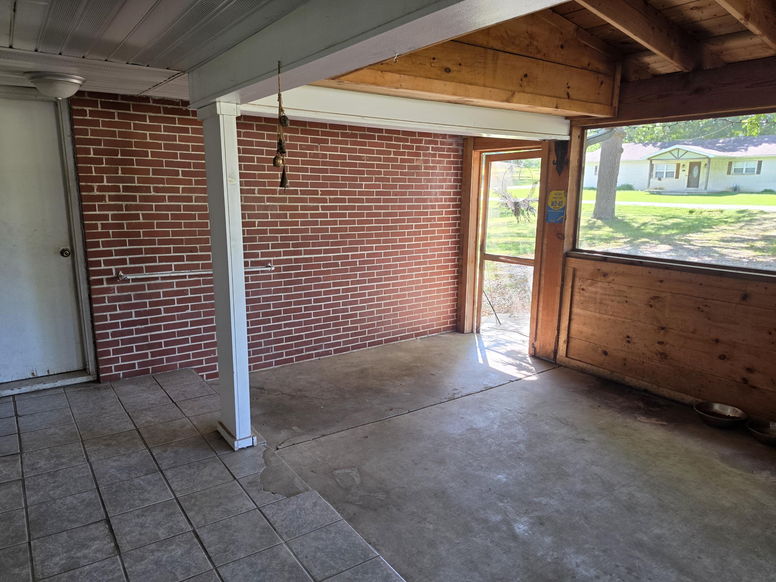 200 North Maple Street Property Photo 55
