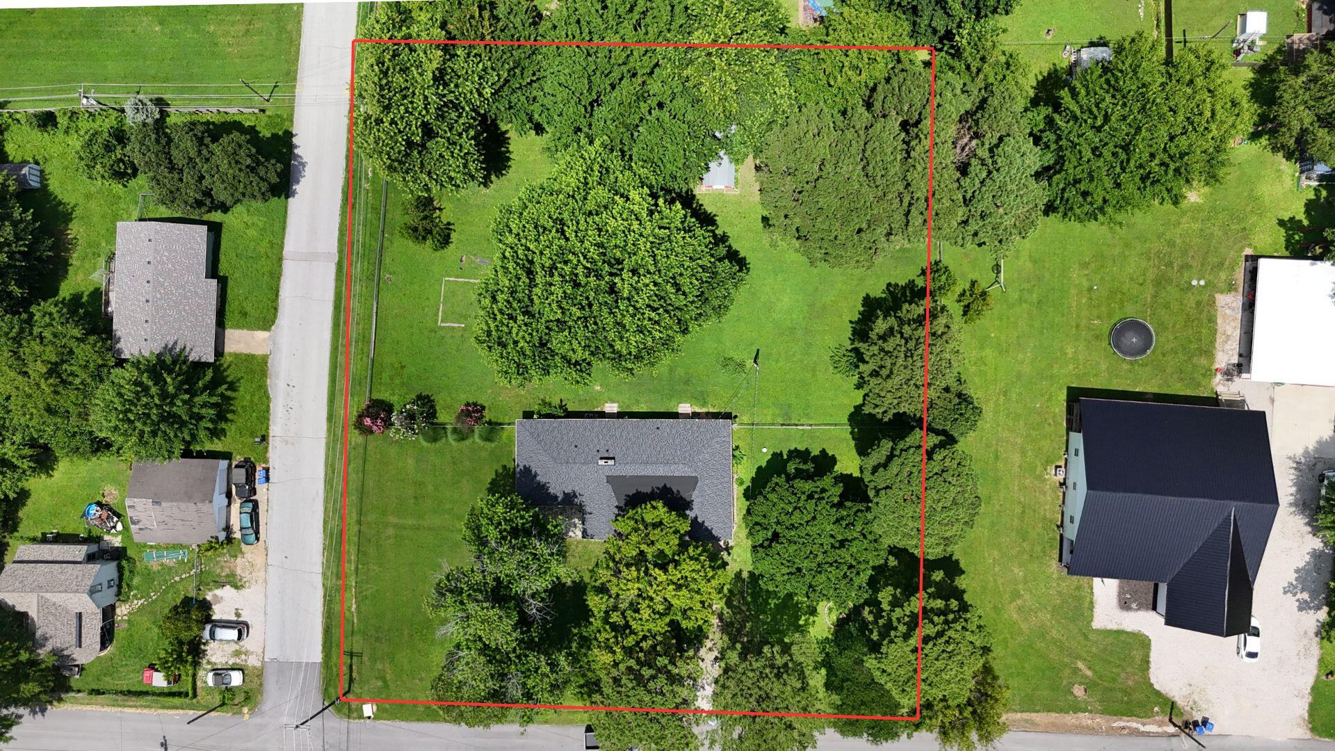 200 North Maple Street Property Photo 57