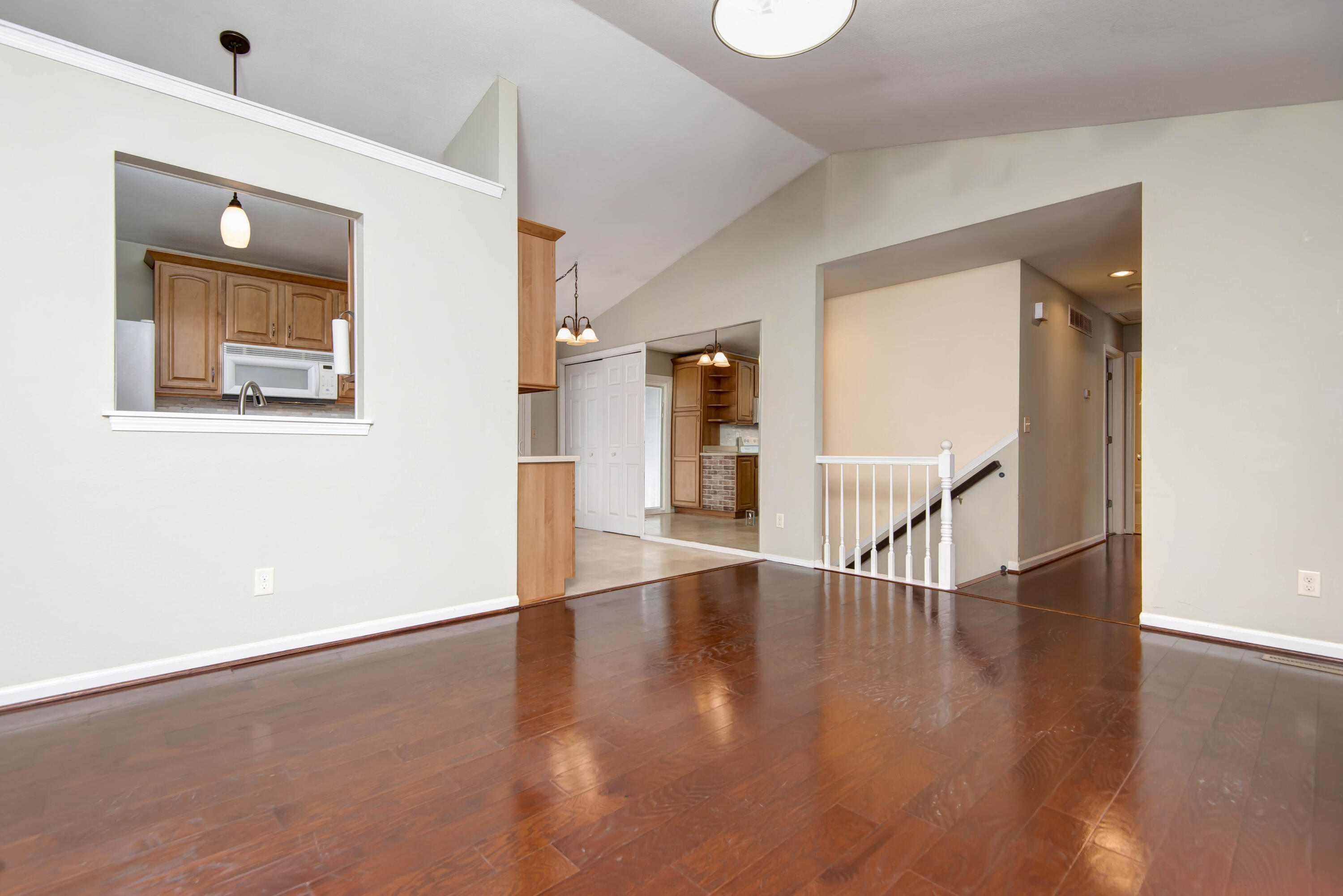 220 Blossom Valley Property Photo 3