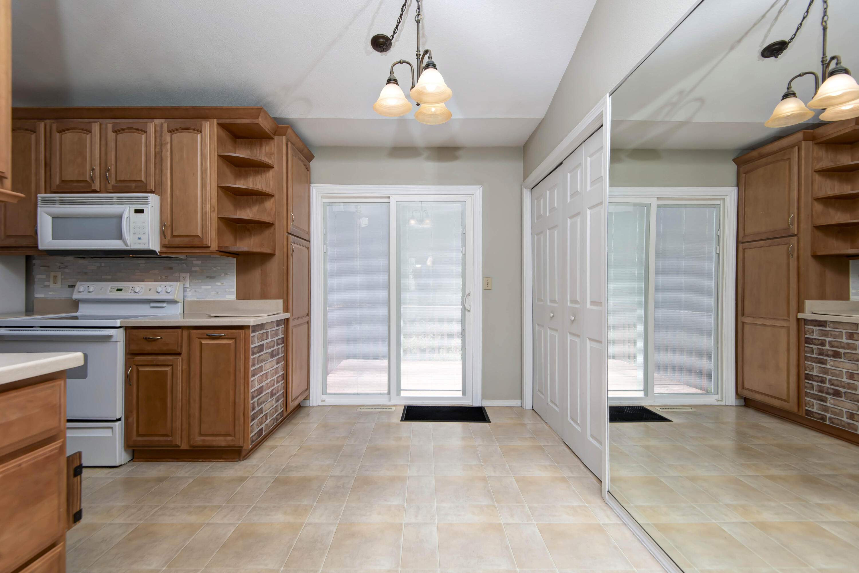 220 Blossom Valley Property Photo 7