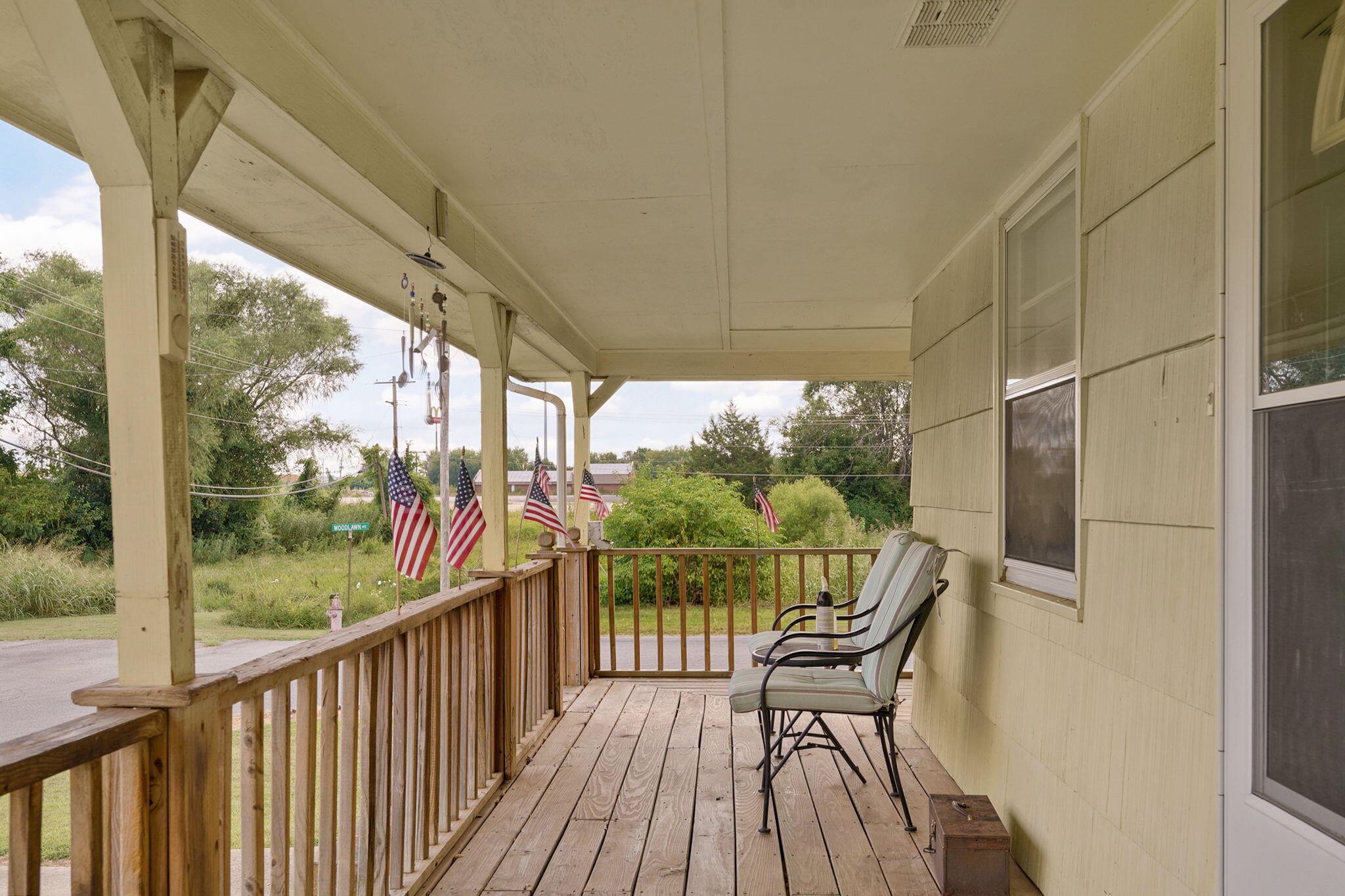 609 Seneker Avenue Property Photo 2