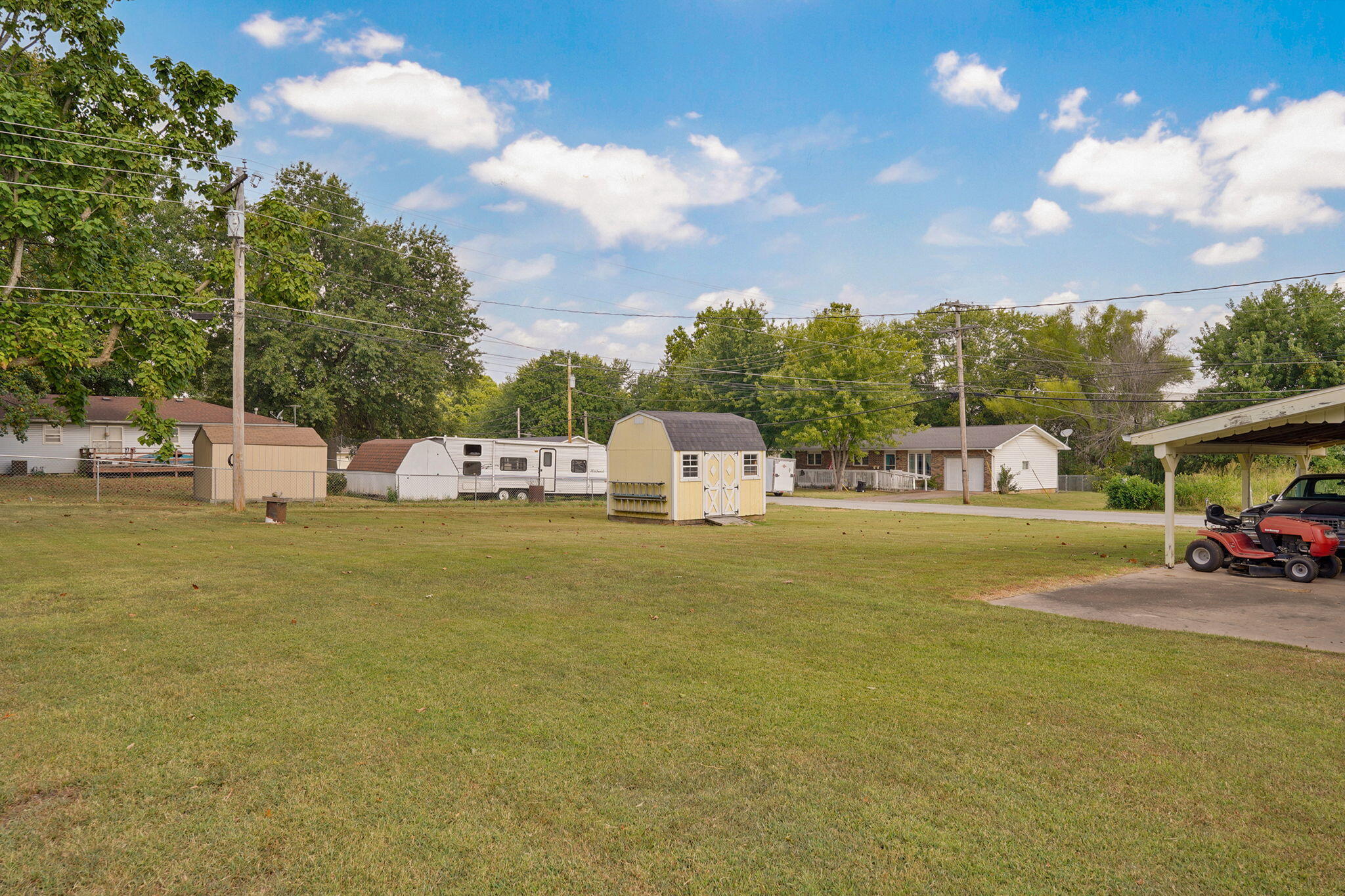 609 Seneker Avenue Property Photo 3