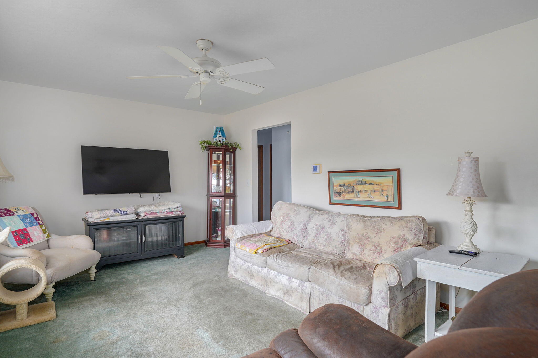 609 Seneker Avenue Property Photo 4