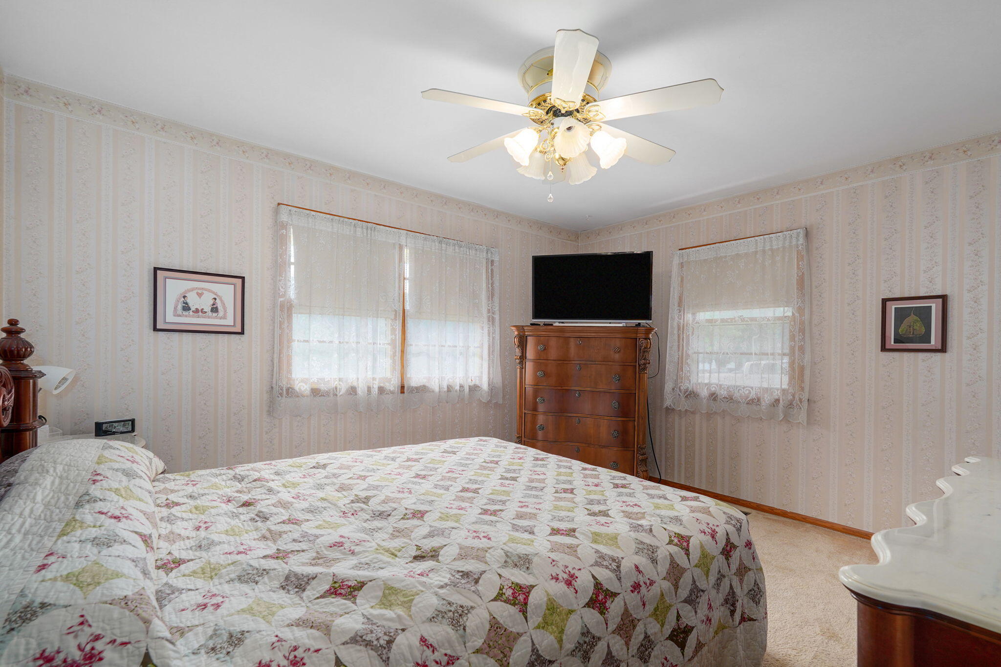 609 Seneker Avenue Property Photo 11