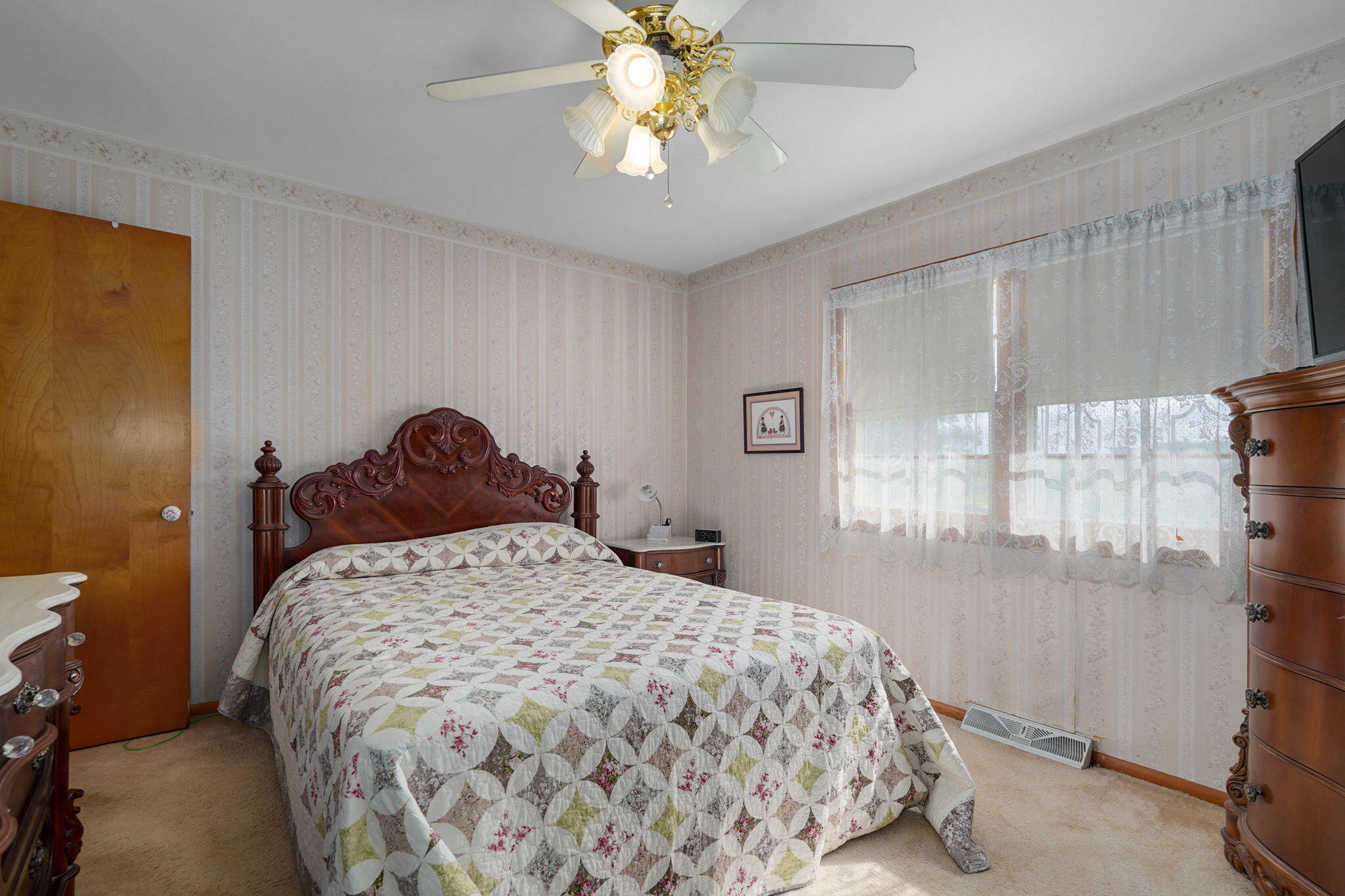 609 Seneker Avenue Property Photo 12