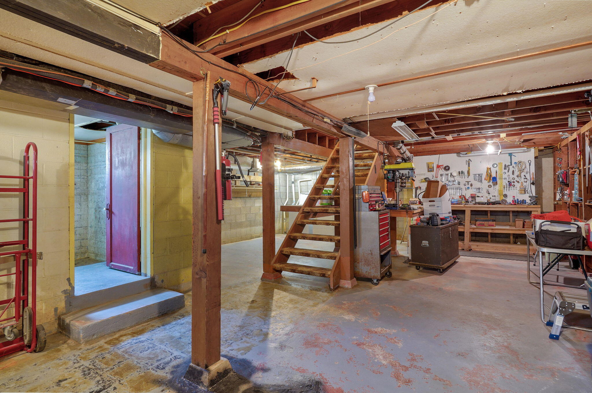 609 Seneker Avenue Property Photo 17