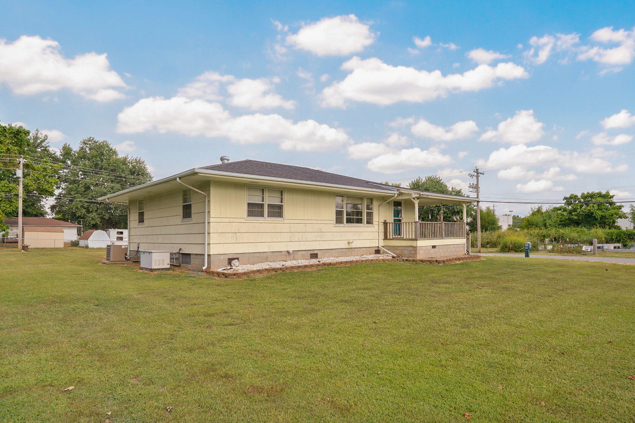 609 Seneker Avenue Property Photo 24