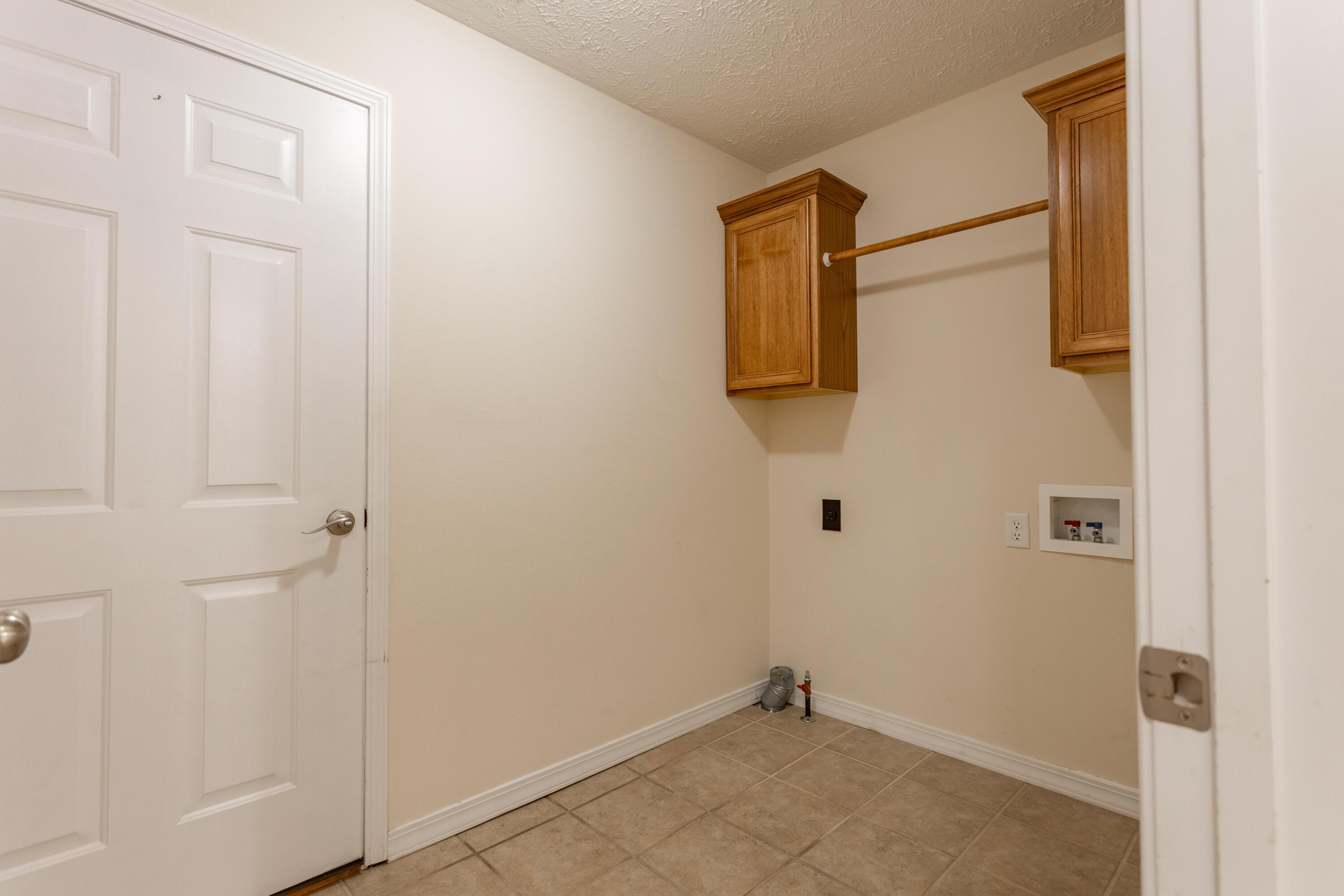 2226 East Kathryn Drive Property Photo 20