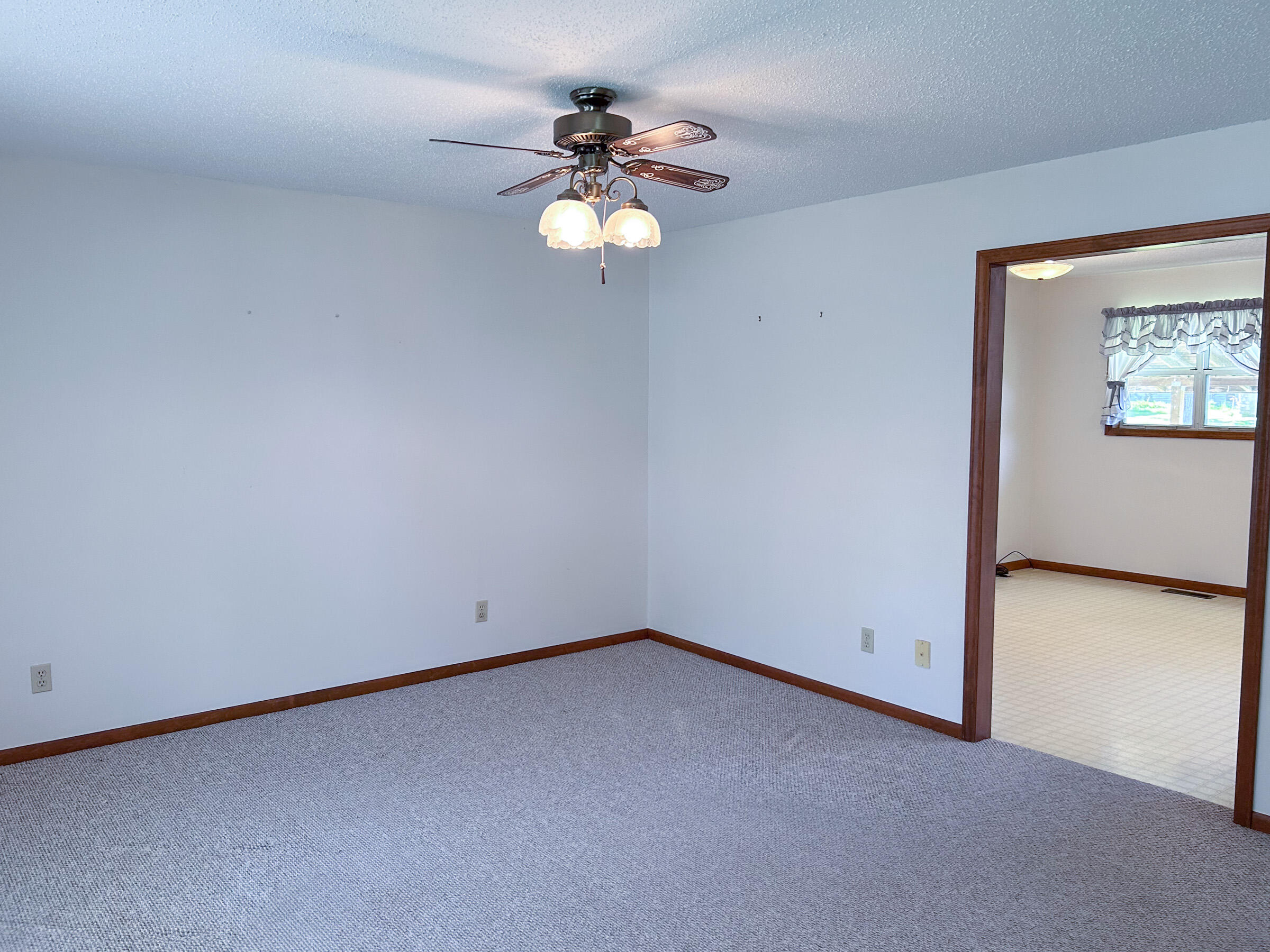 316 West 5th Street Property Photo 7