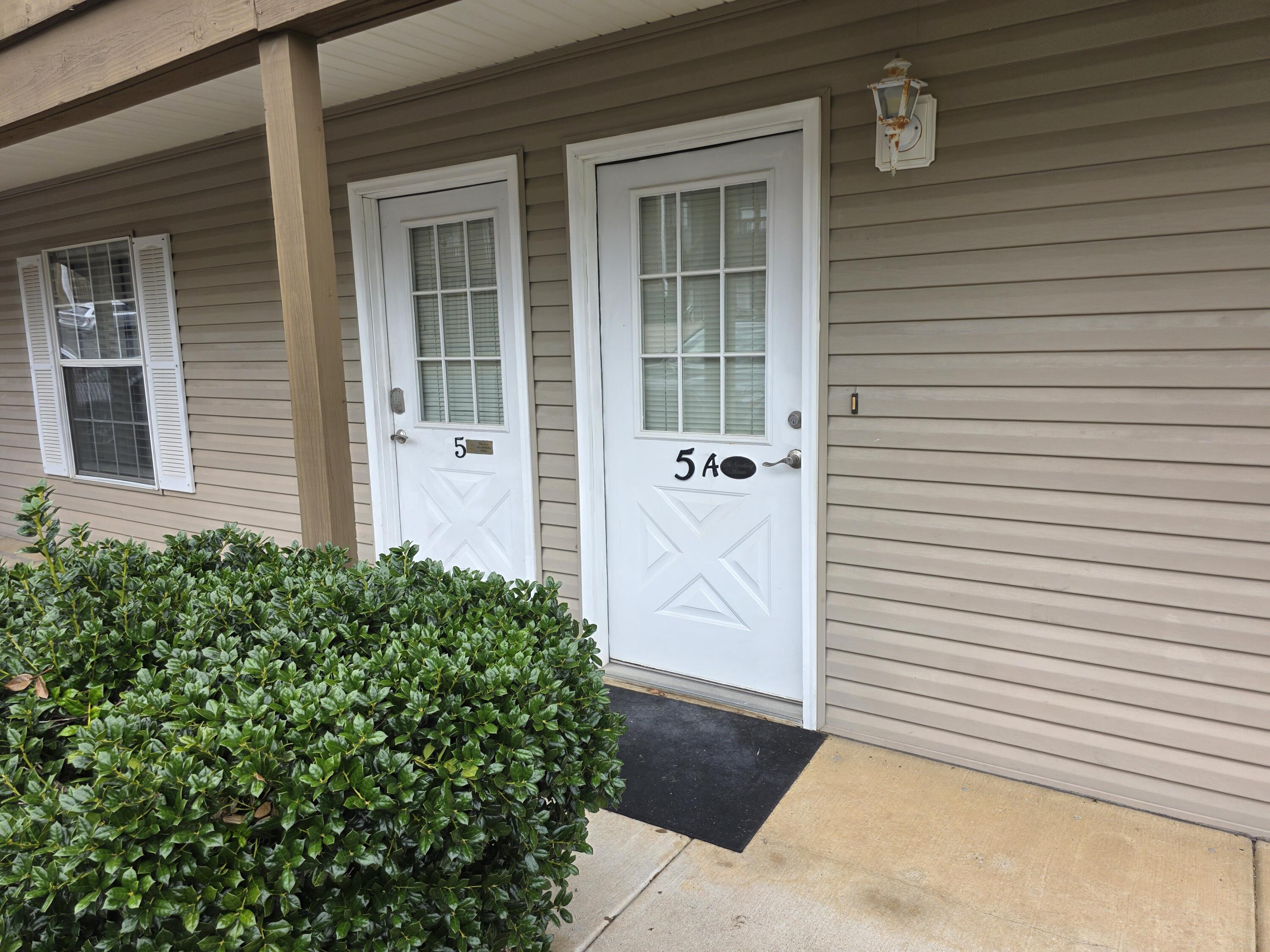 25 Fall Creek Trail Apt 5 Property Photo 2