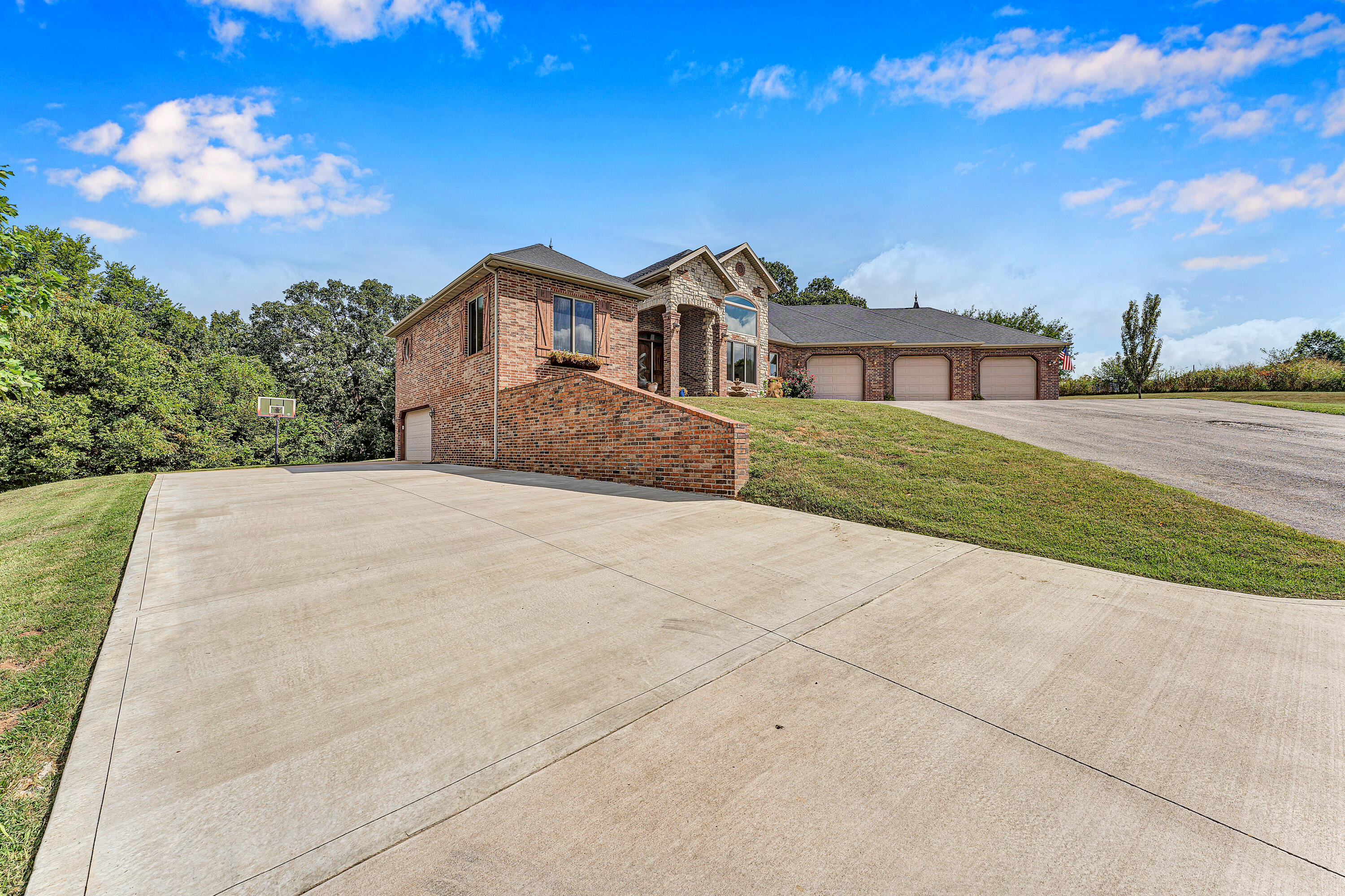 11423 Benjamin Property Photo 1