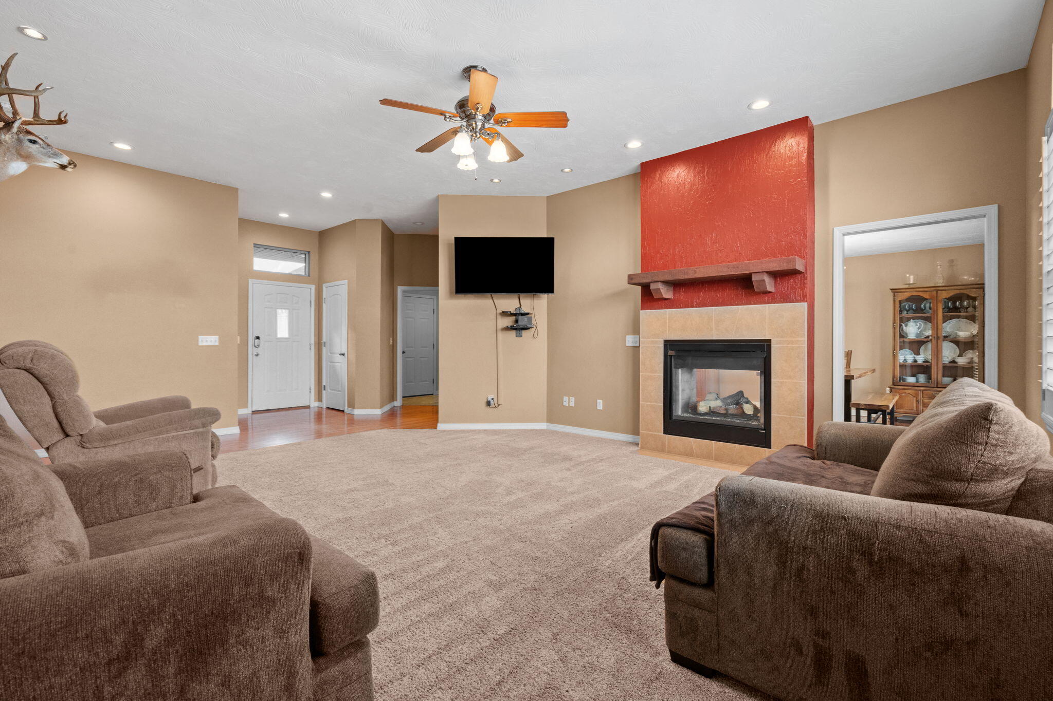 424 Columbine Street Property Photo 6