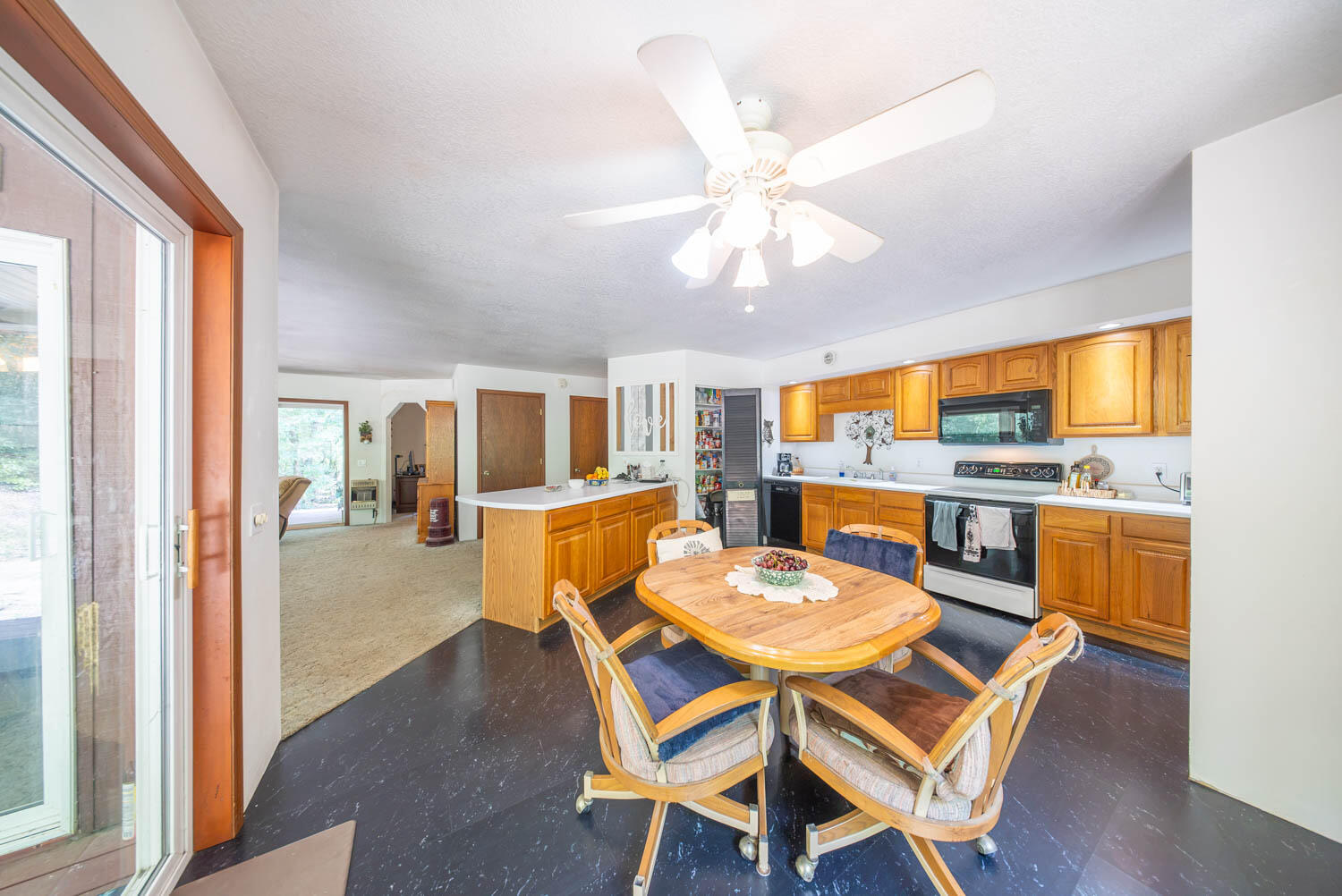 284 Hoot Owl Lane Property Photo 25
