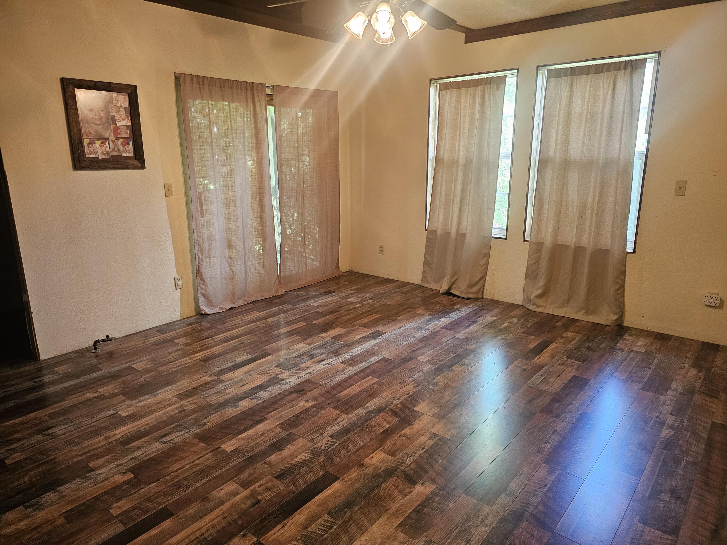 1335 Fr 1200 Property Photo 11