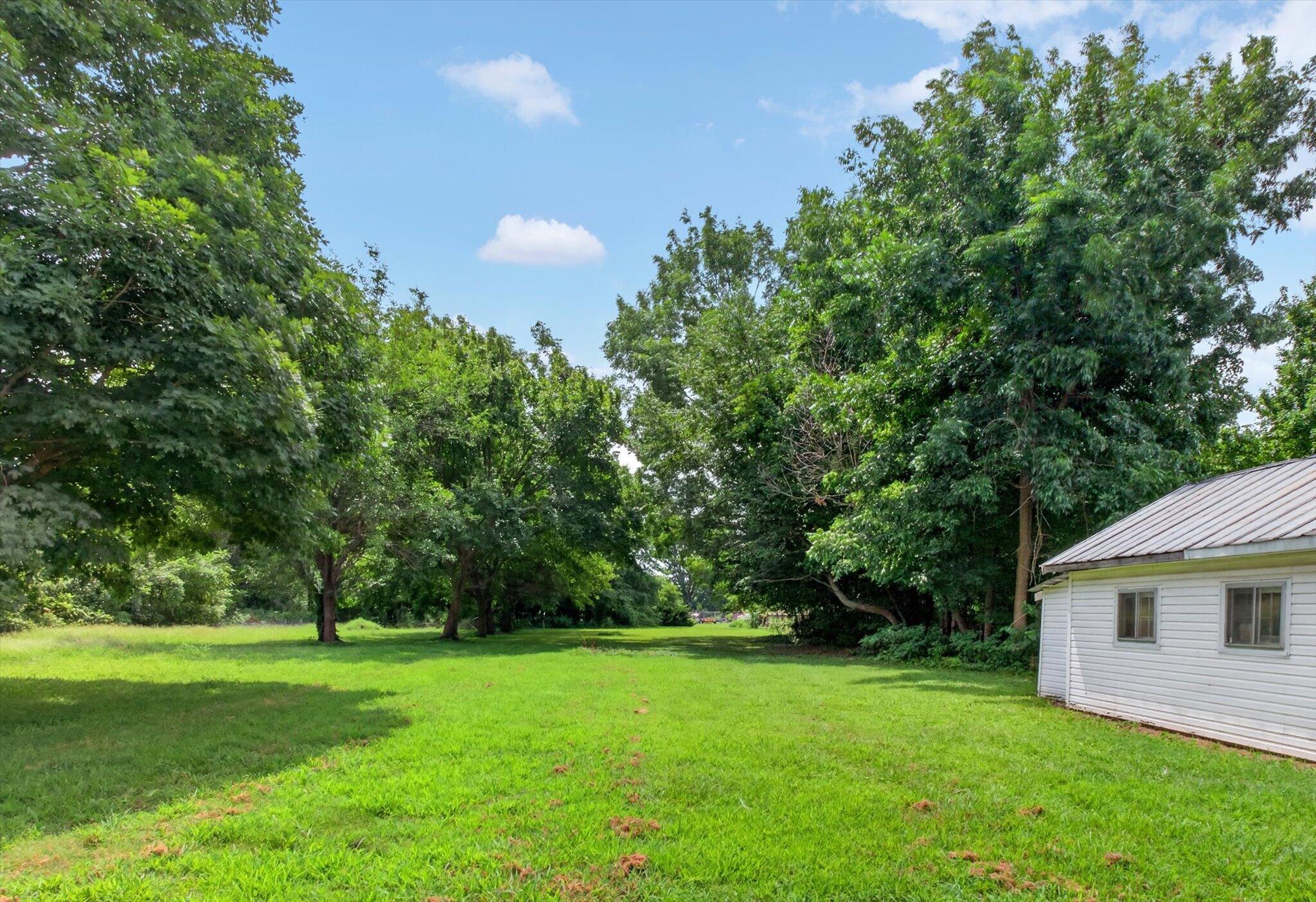 438 Lucas Street Property Photo 18