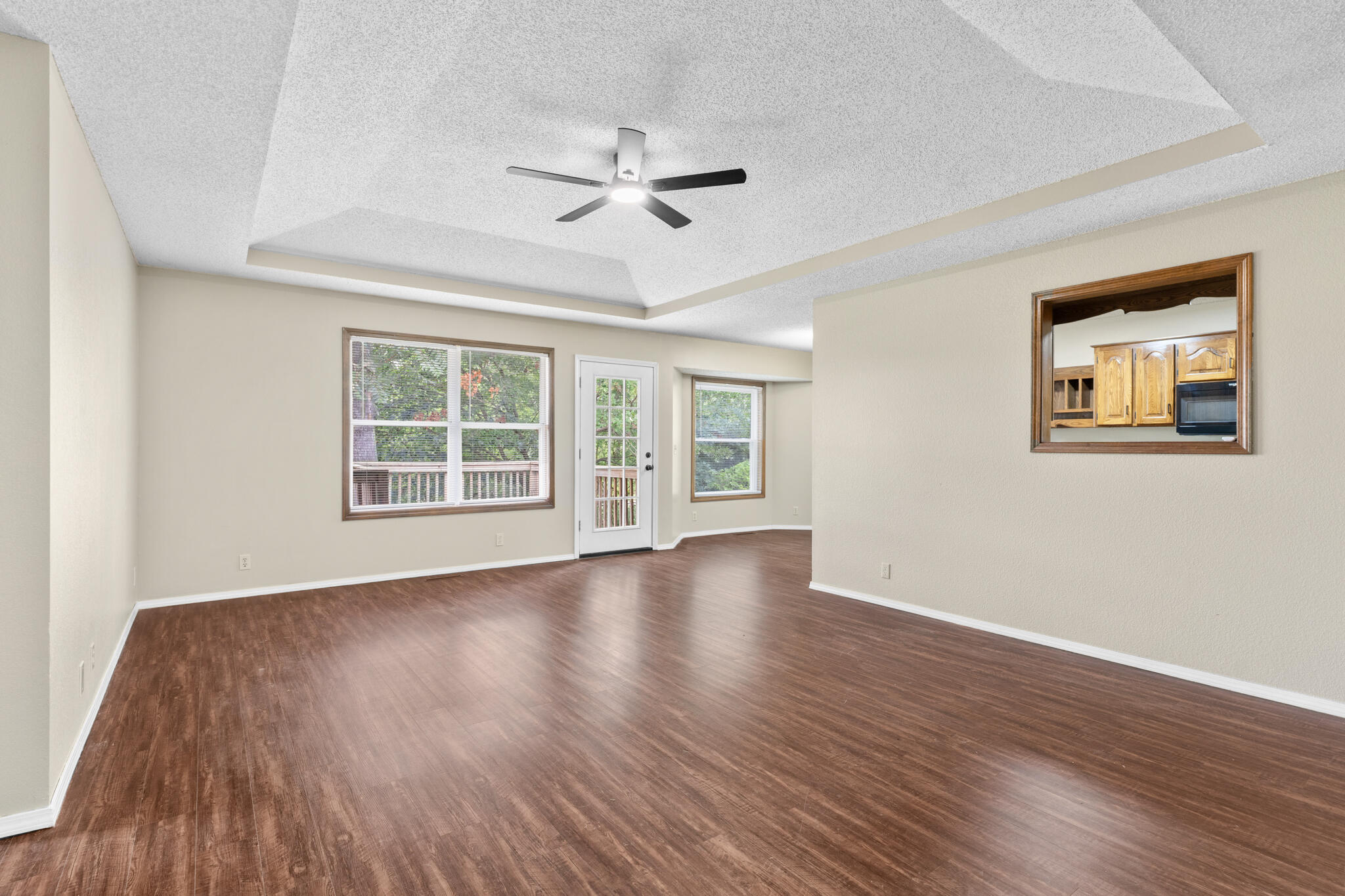 2647 North Fort Avenue Property Photo 7