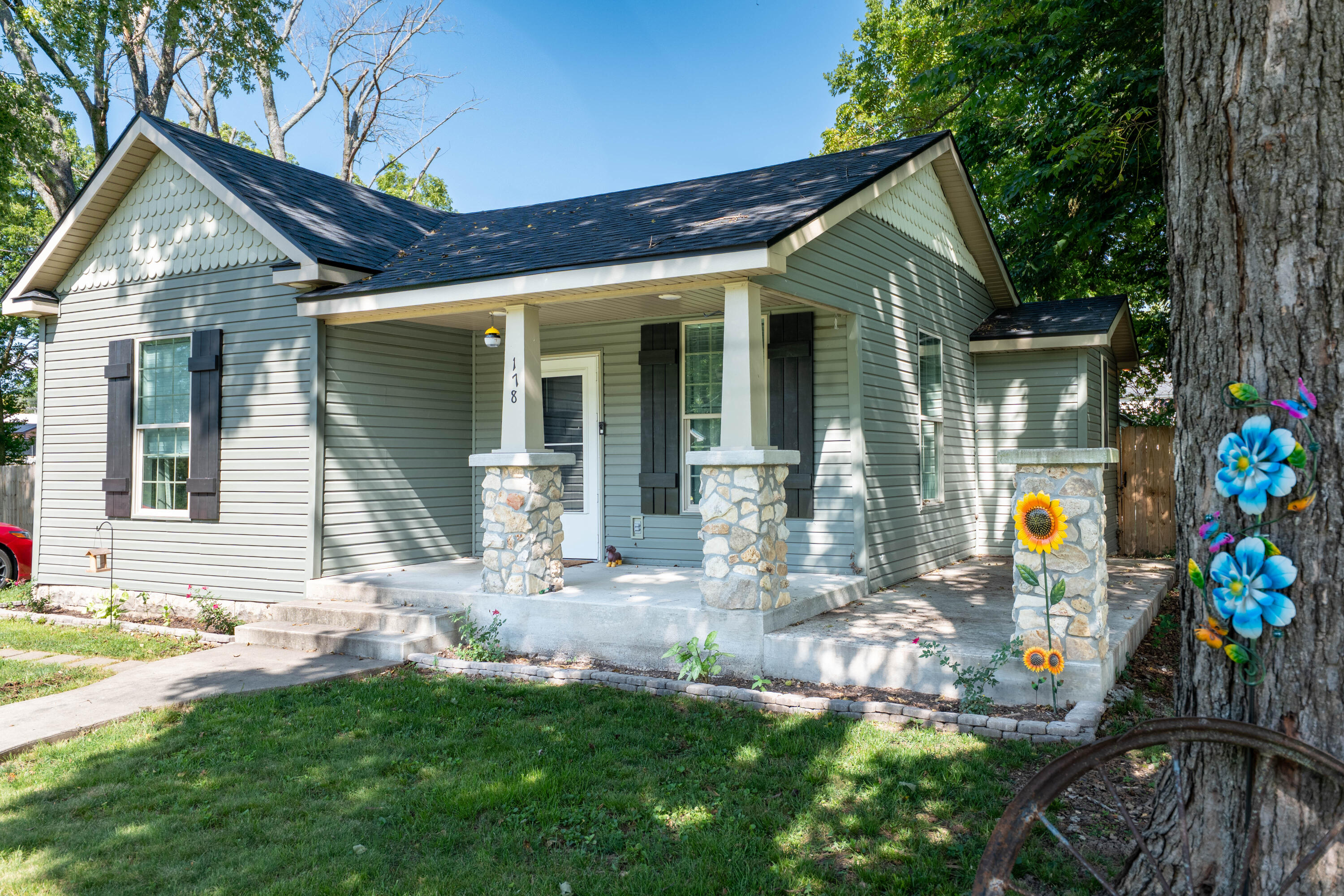 178 South Avenue Property Photo 3