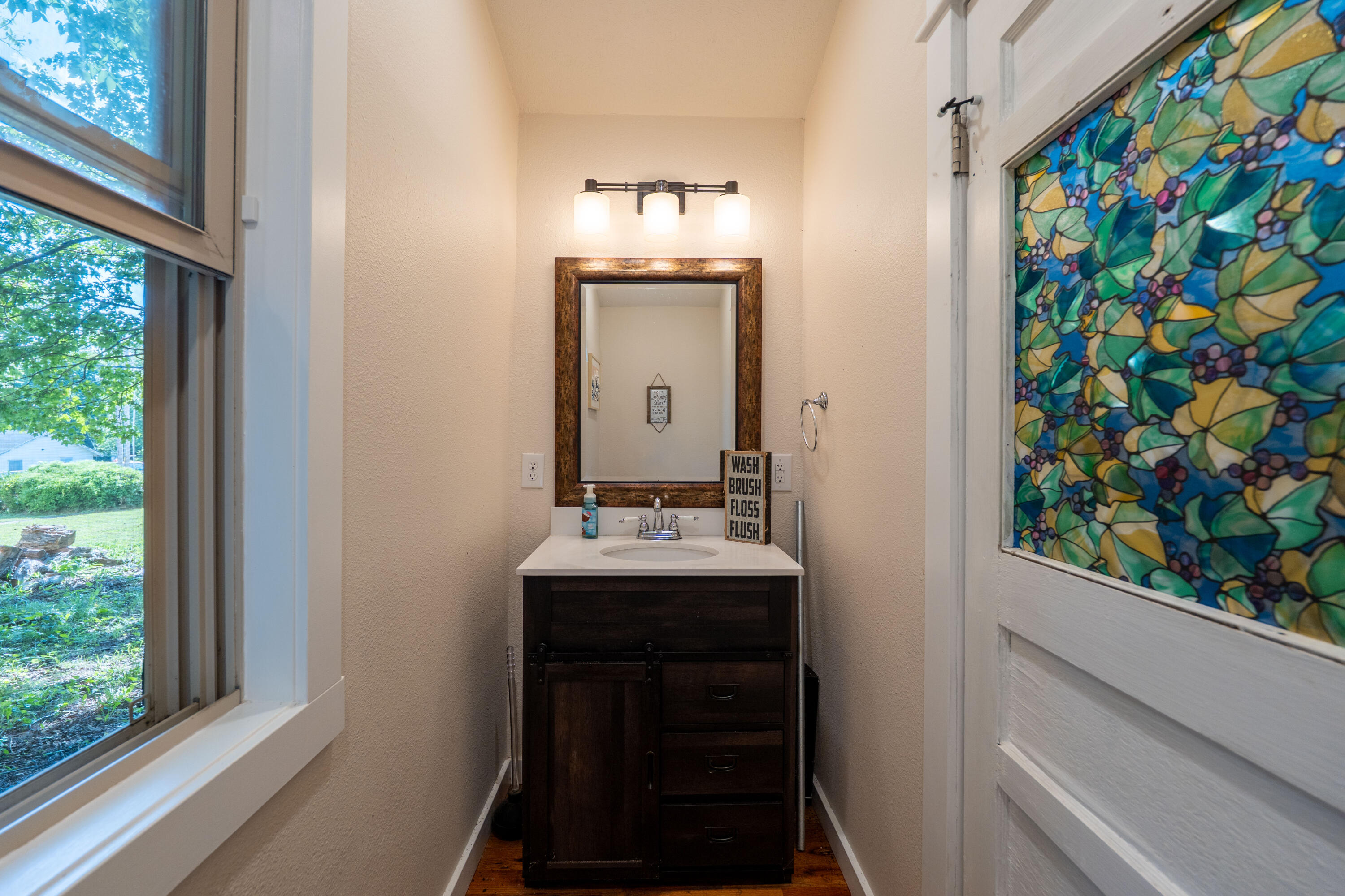 178 South Avenue Property Photo 11