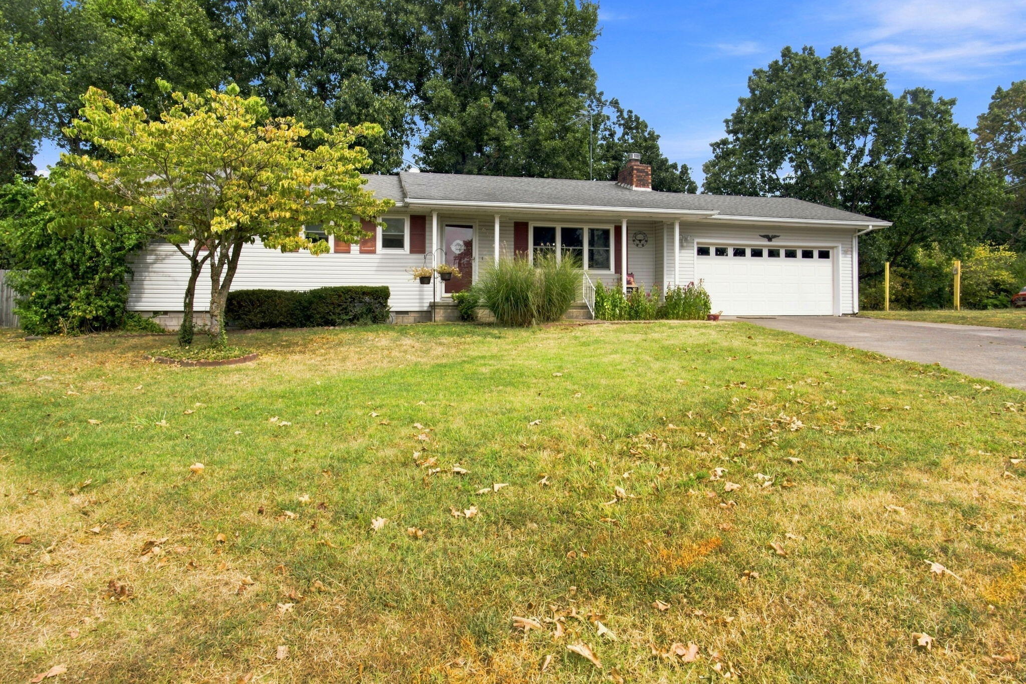 611 Elliff Drive Property Photo 2