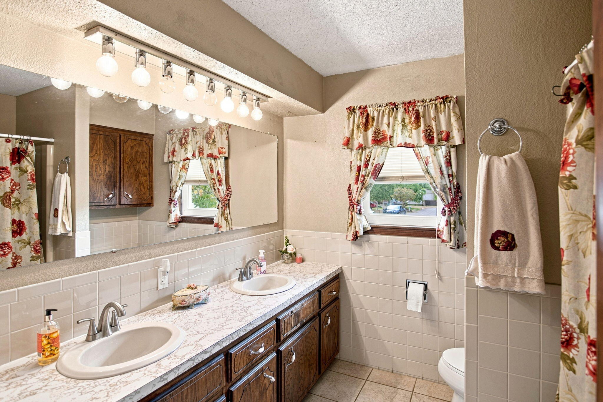 611 Elliff Drive Property Photo 21