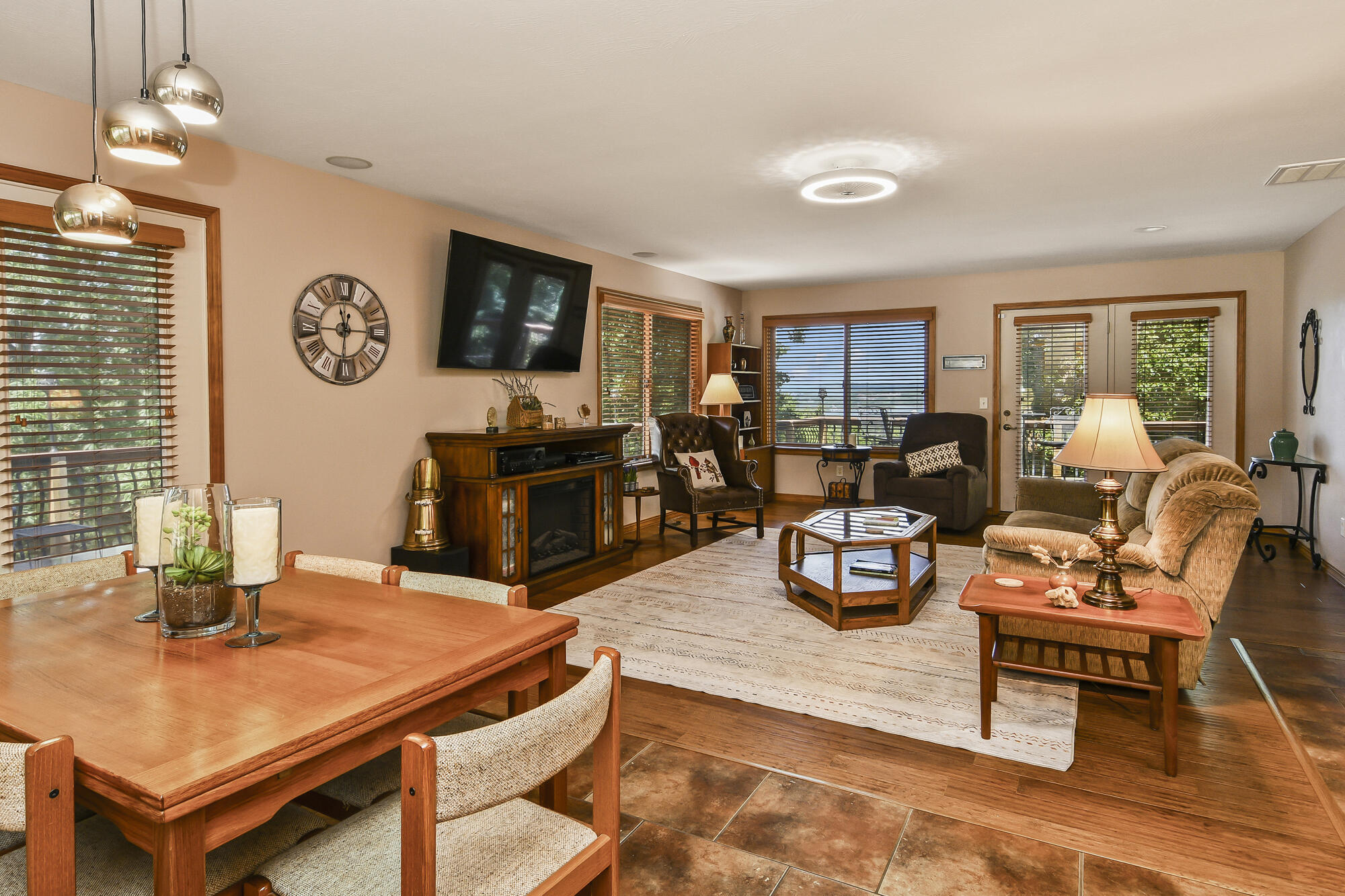 15 Lovers Lane Property Photo 15