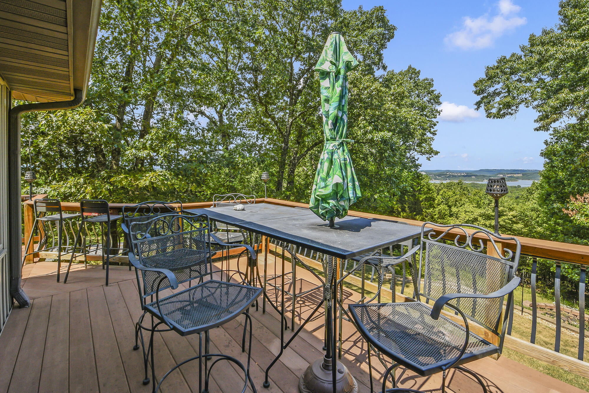 15 Lovers Lane Property Photo 16