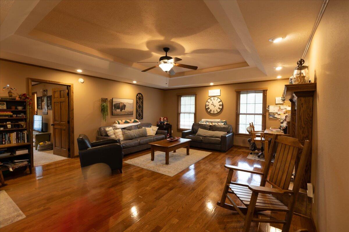 503 Primrose Lane Property Photo 2