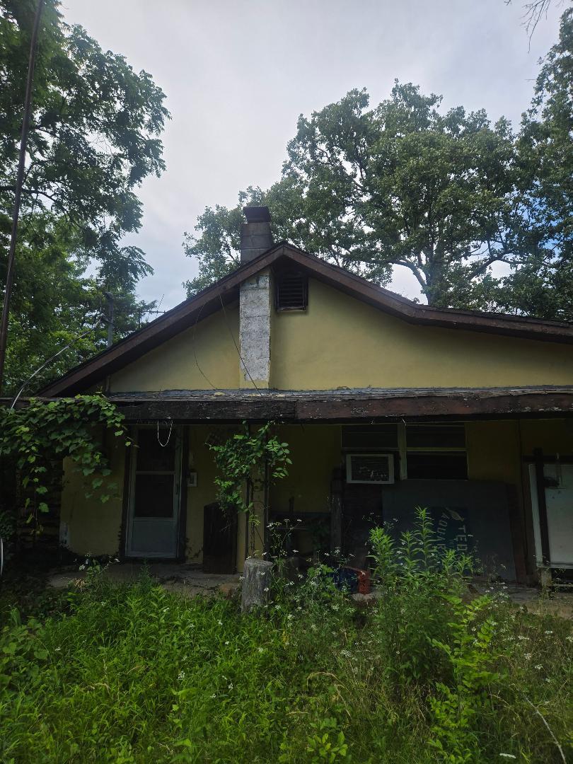 1433 Rolling Hills Road Property Photo 2