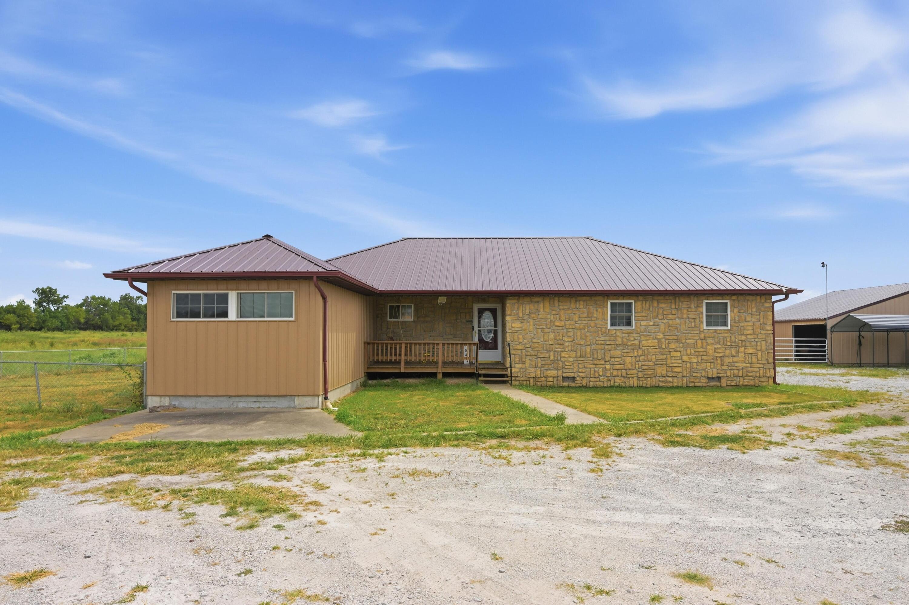 7848 Blackberry Road Property Photo 3