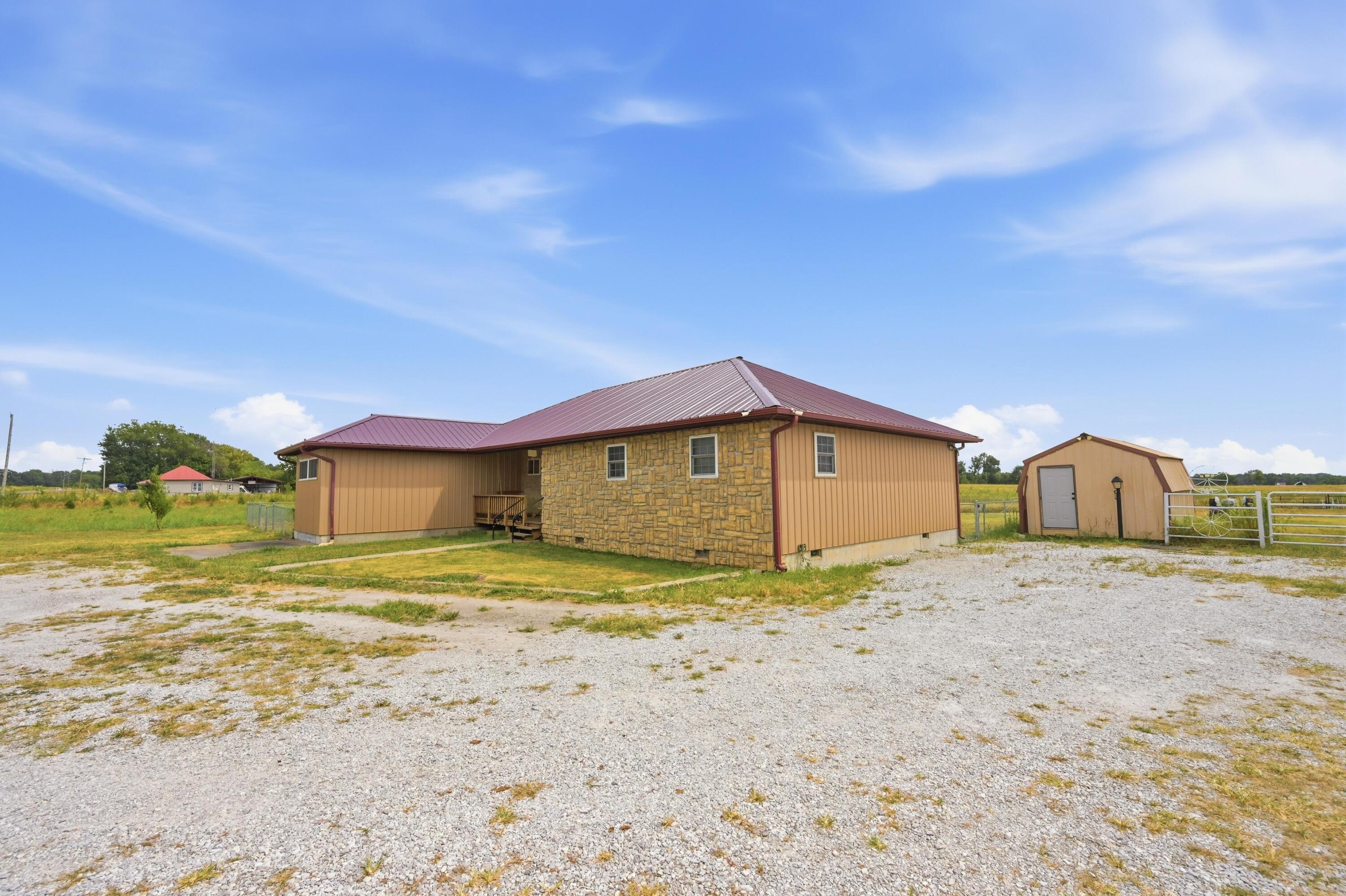 7848 Blackberry Road Property Photo 4