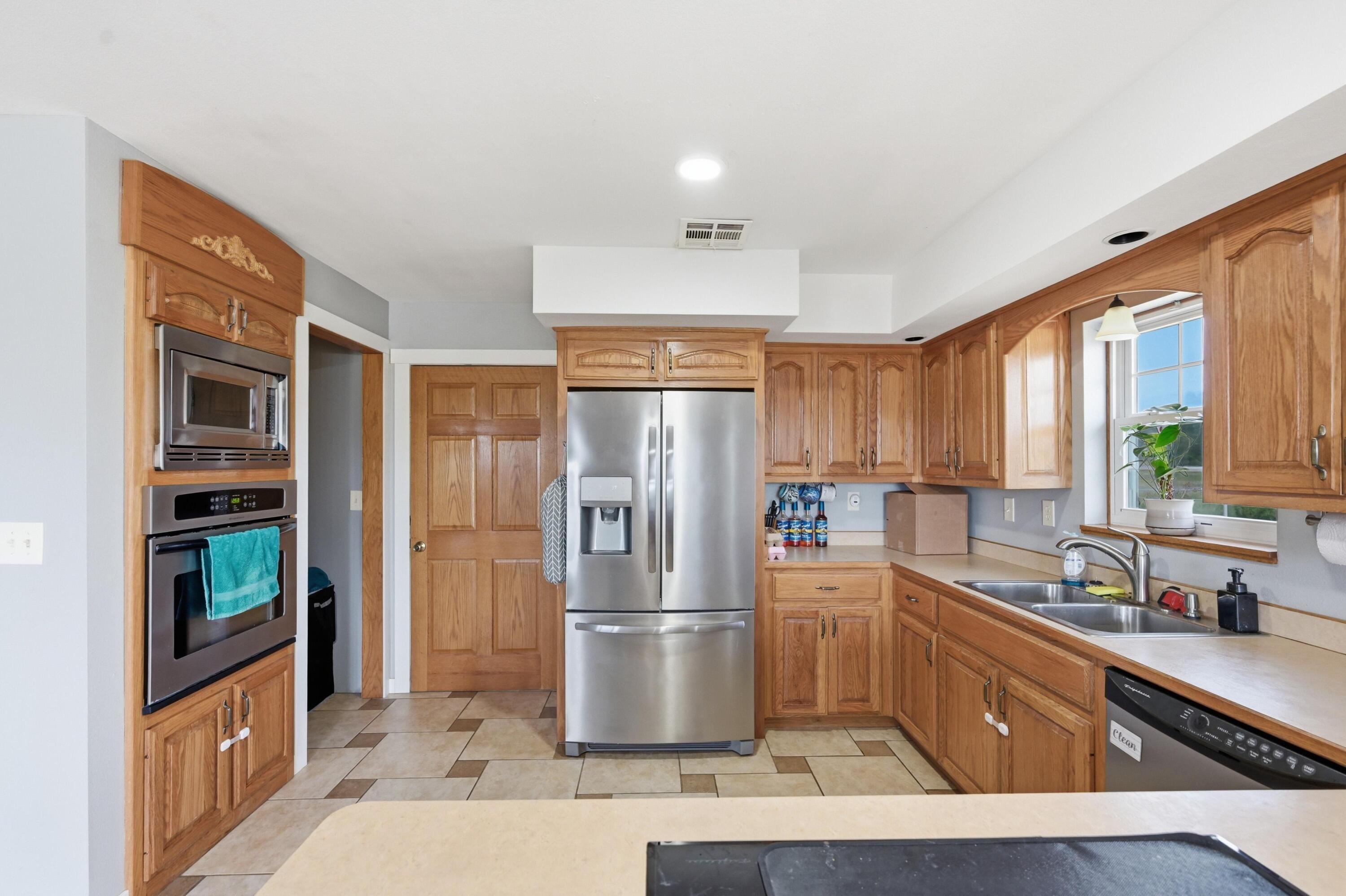 7848 Blackberry Road Property Photo 12