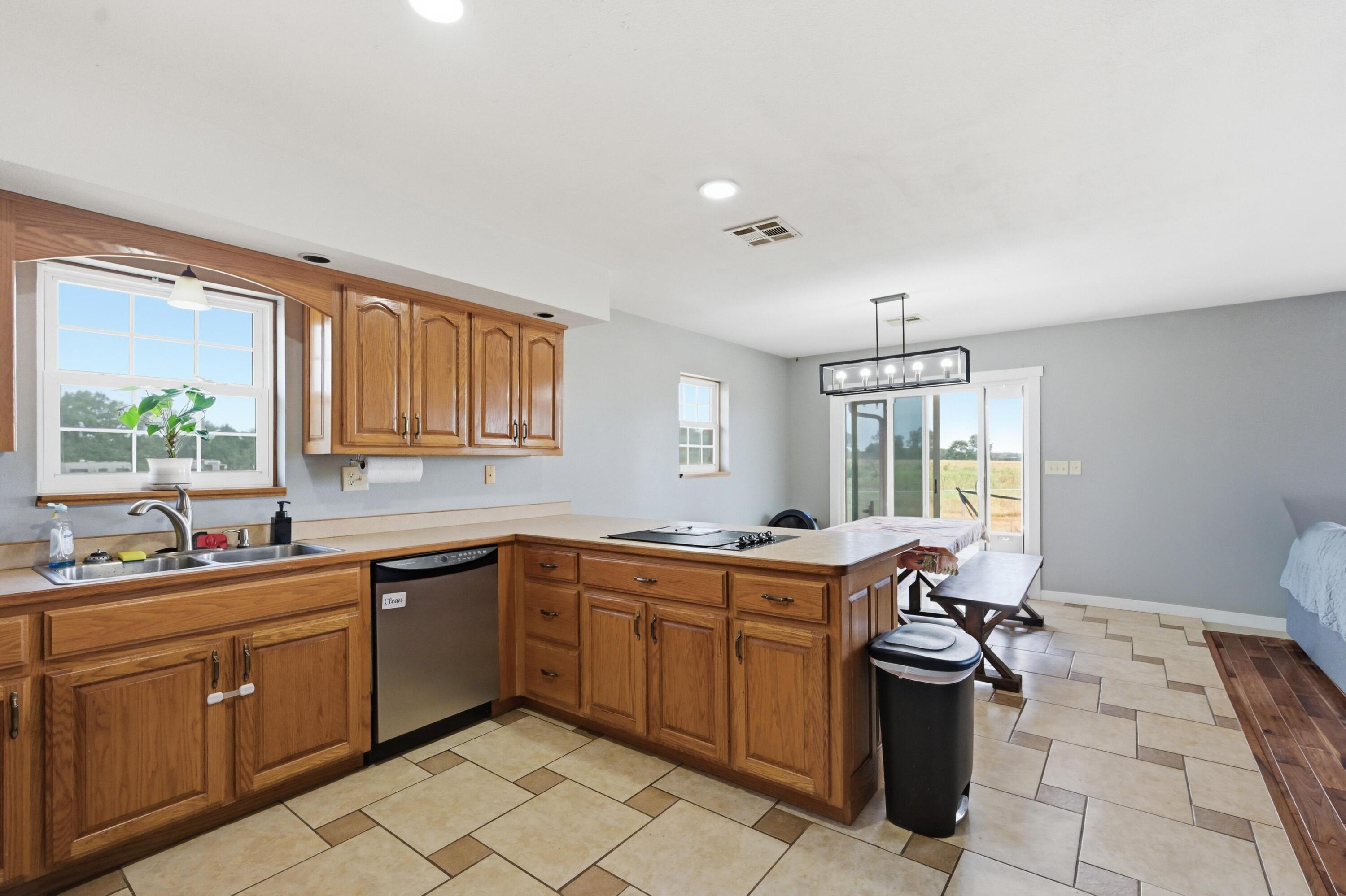 7848 Blackberry Road Property Photo 15
