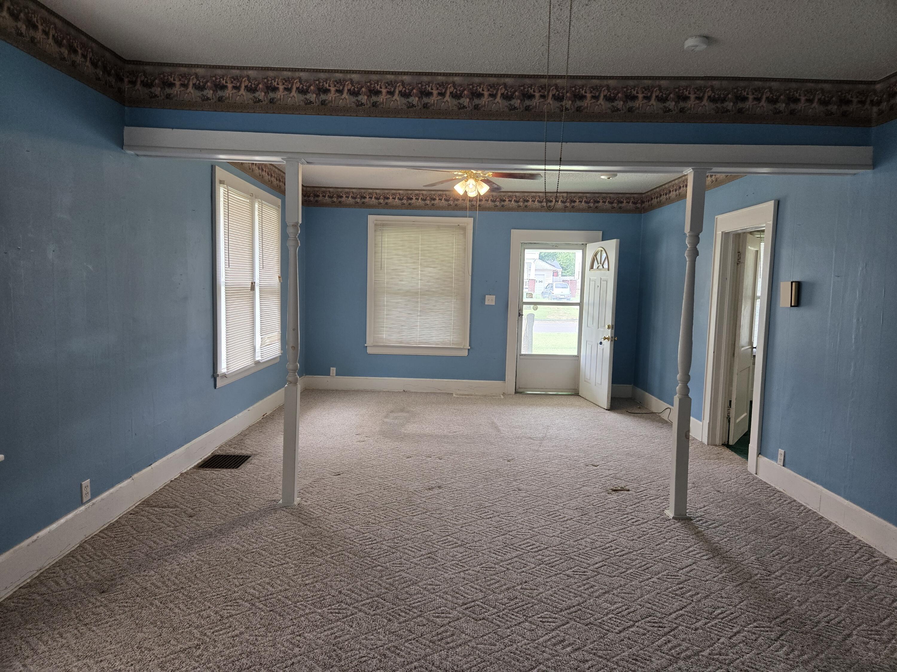 1224 North Broadway Avenue Property Photo 2