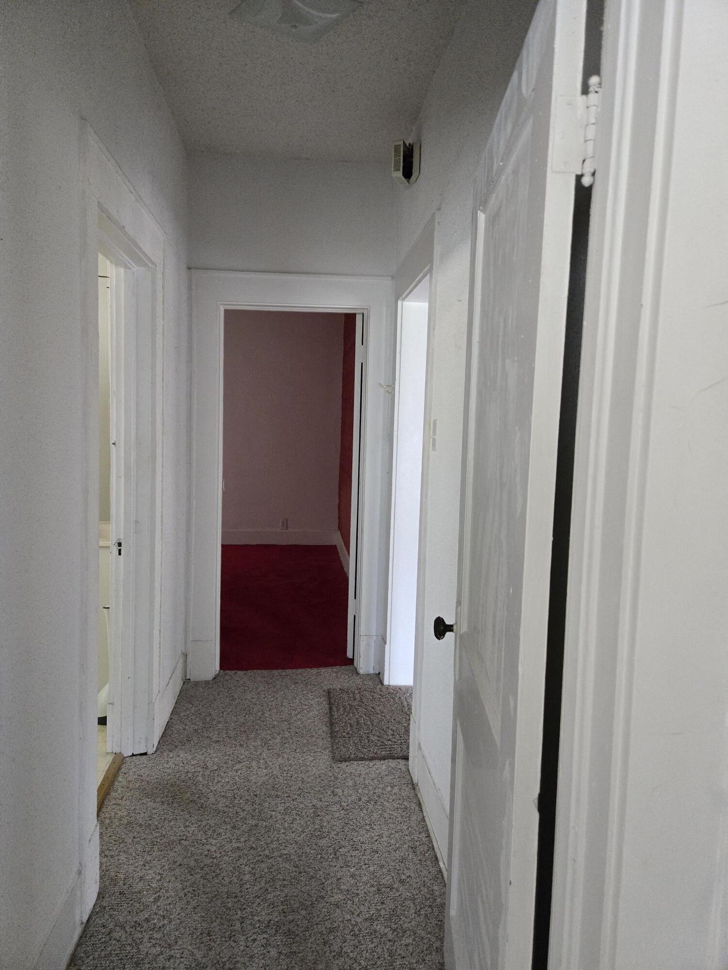 1224 North Broadway Avenue Property Photo 5