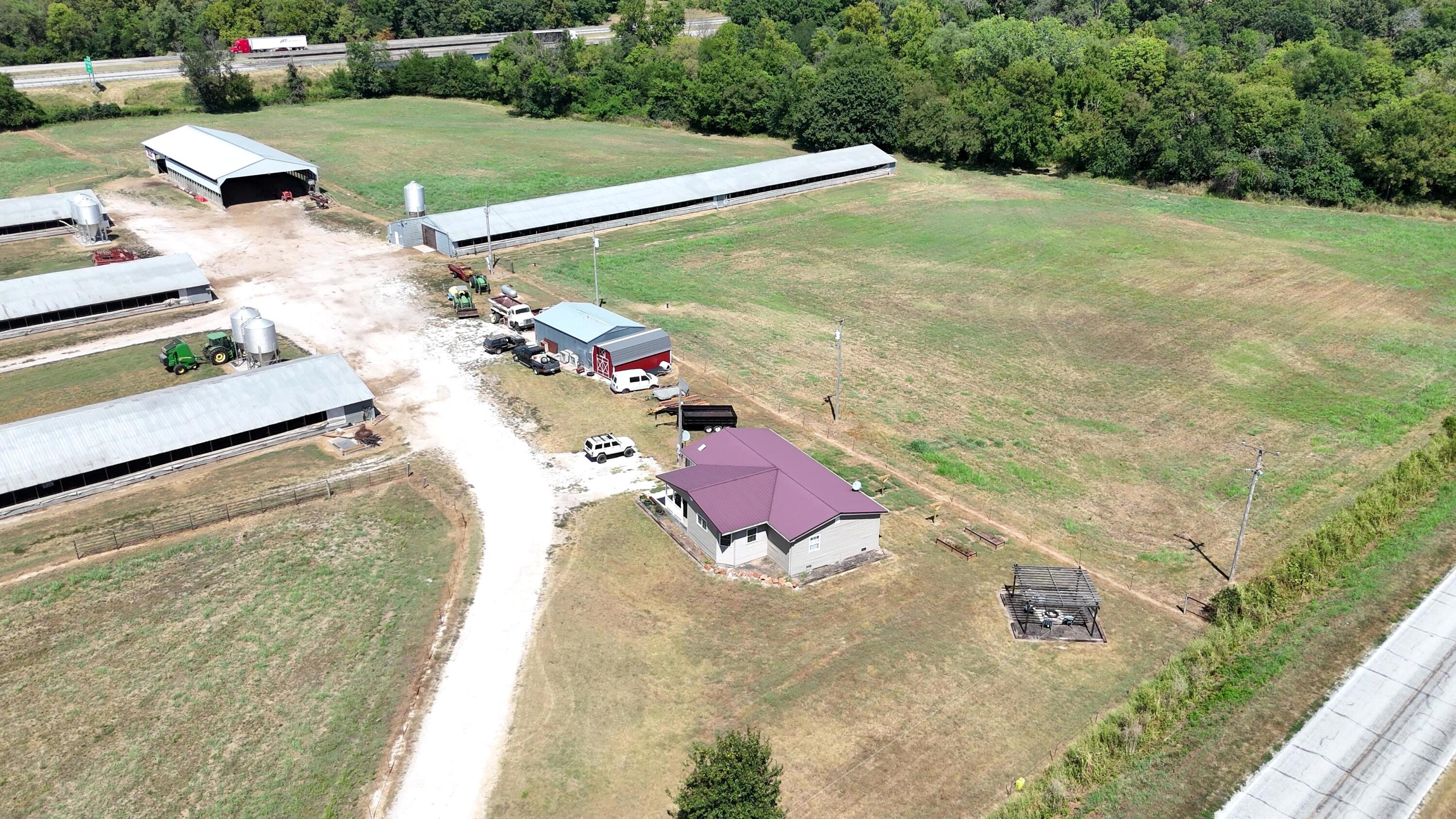 11477 North Blackberry Road Property Photo 5