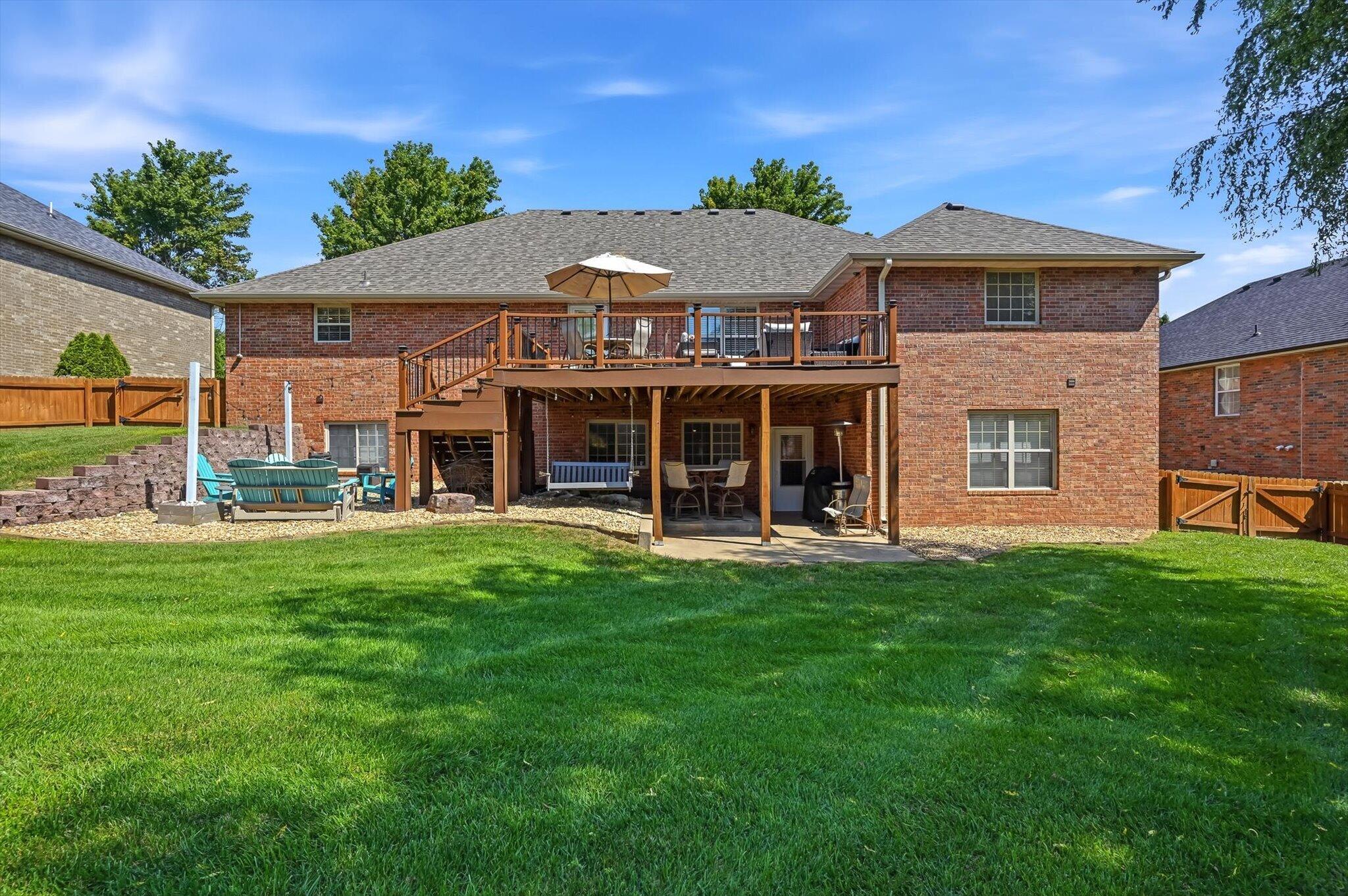 848 East Country Ridge Street Property Photo 44