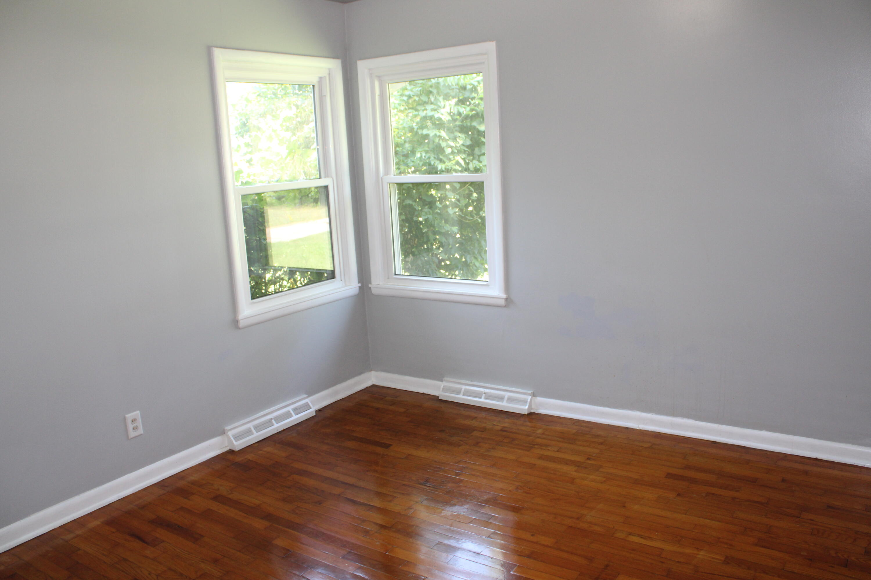 1922 West Water Street Property Photo 21