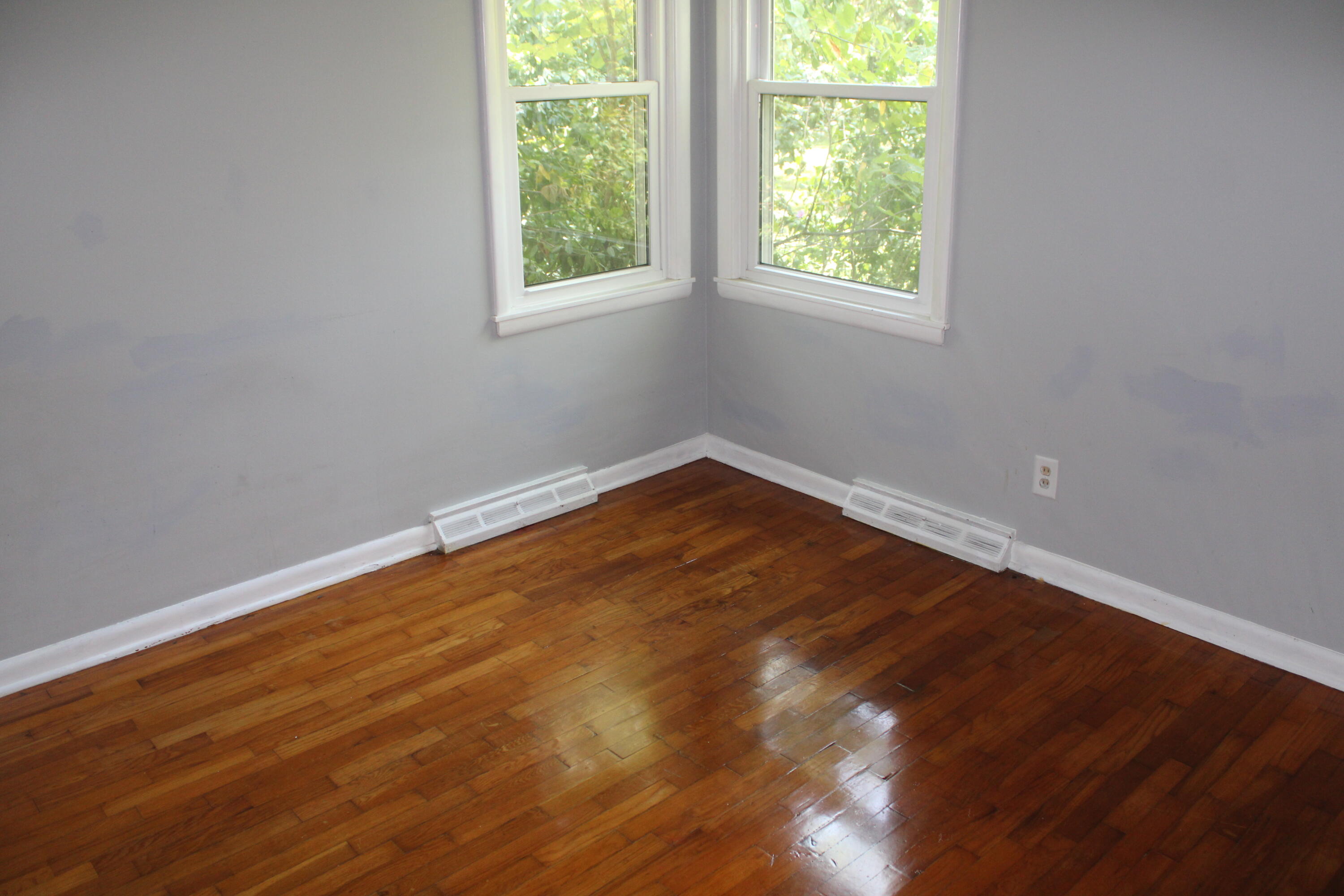 1922 West Water Street Property Photo 22