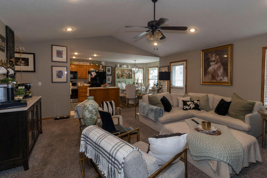 1331 West Turnberry Boulevard Property Photo 6