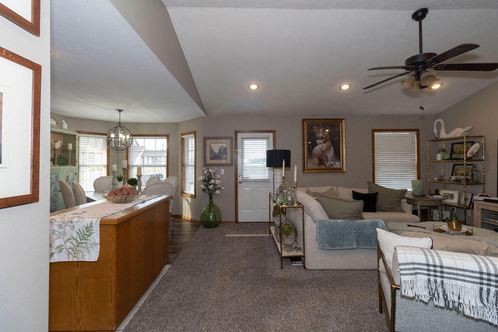 1331 West Turnberry Boulevard Property Photo 11