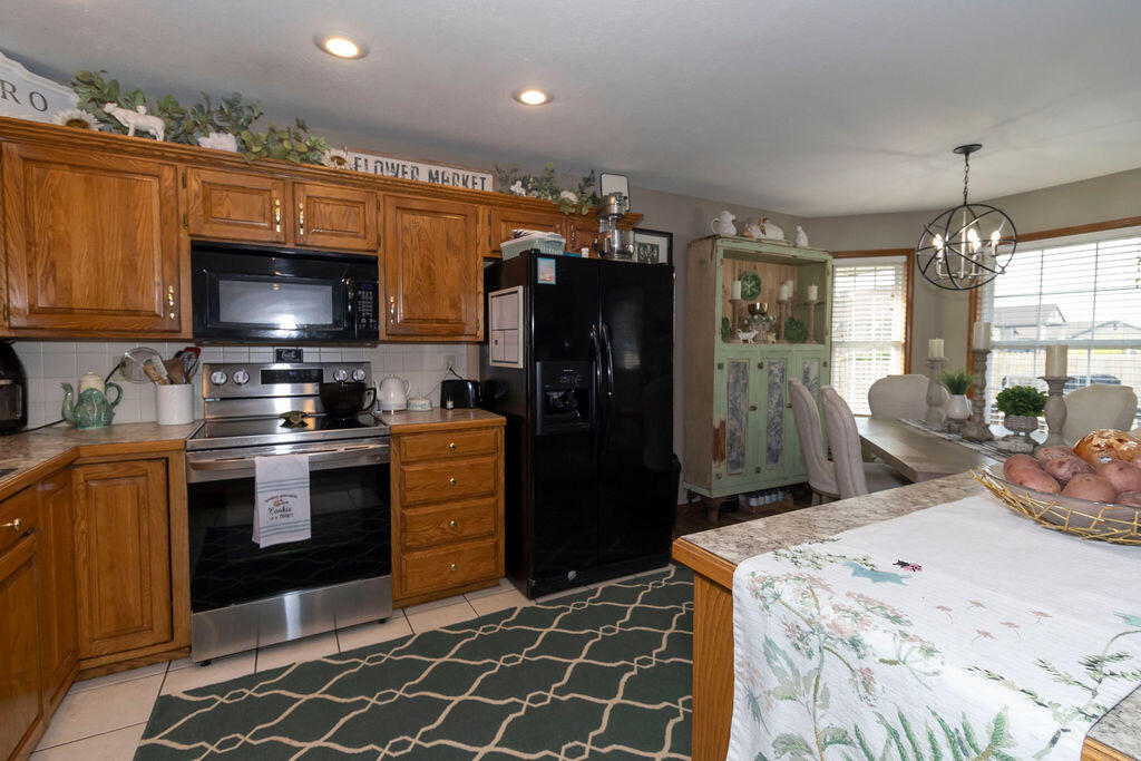 1331 West Turnberry Boulevard Property Photo 12