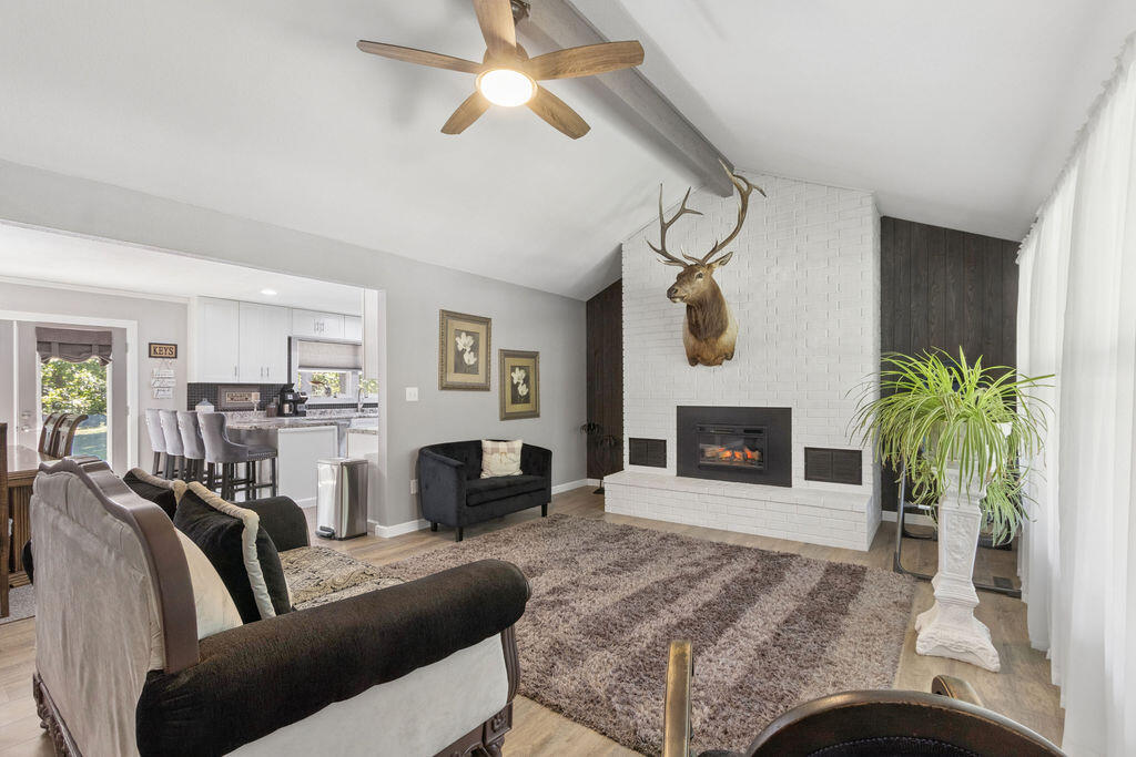 15905 South 1355 Road Property Photo 6