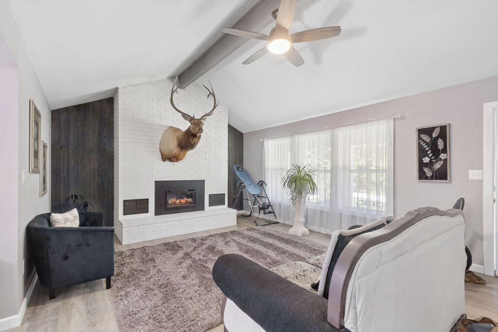 15905 South 1355 Road Property Photo 8