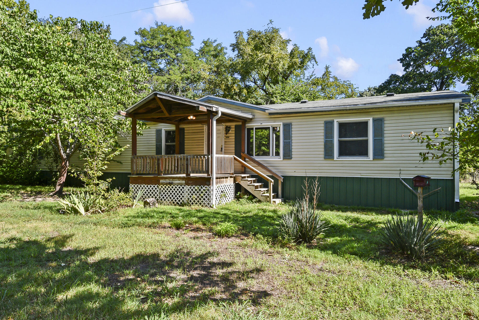 5082 State Highway M Property Photo 1