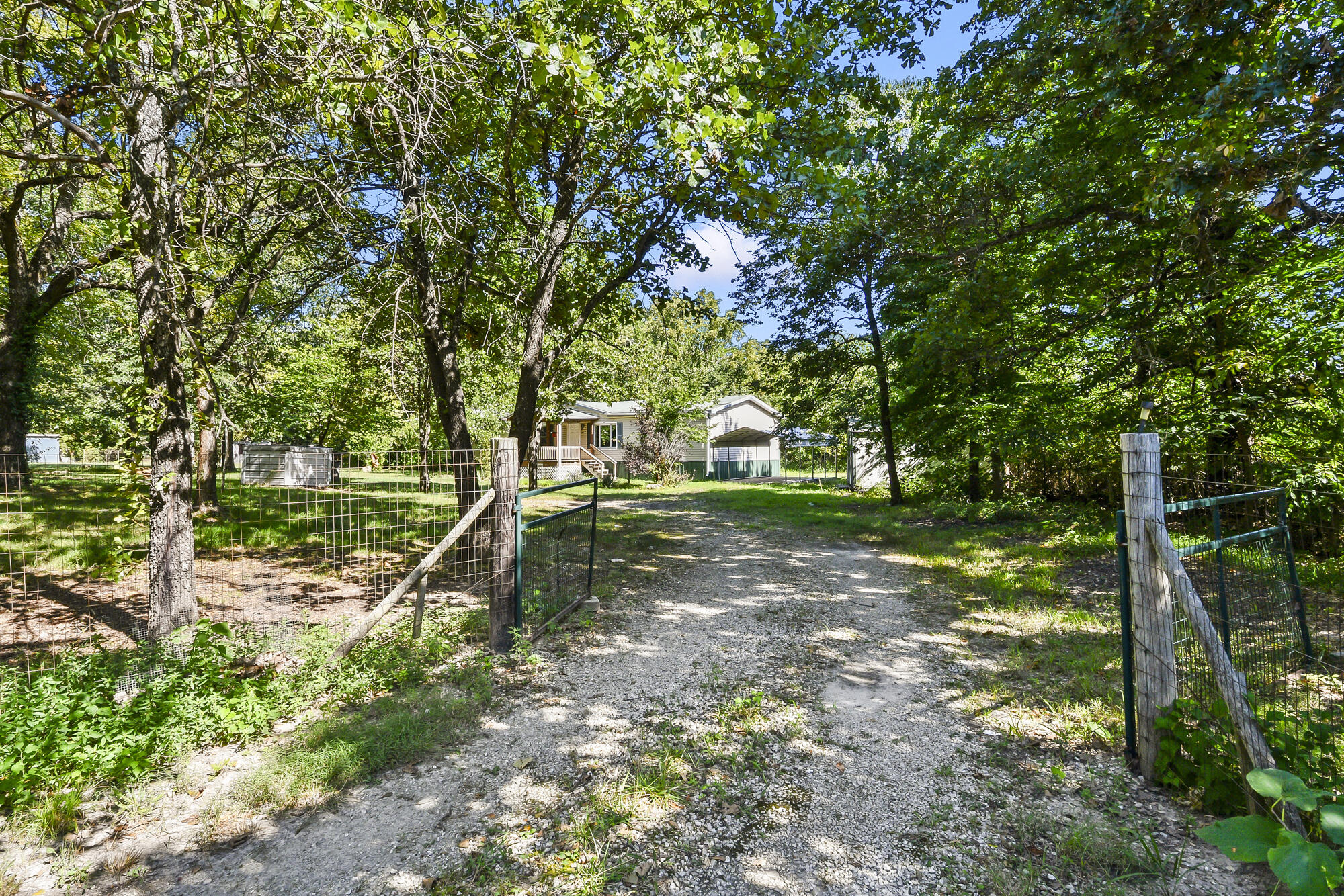 5082 State Highway M Property Photo 2