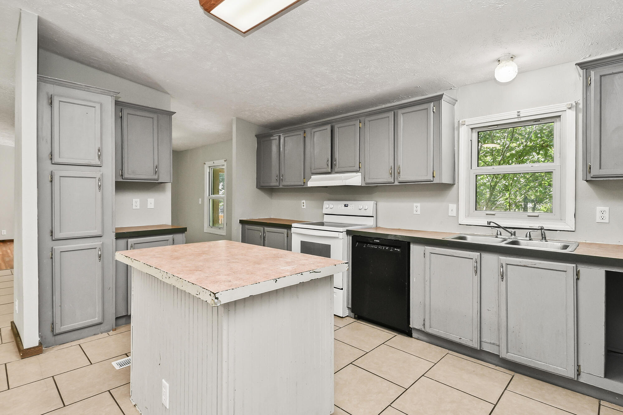 5082 State Highway M Property Photo 14