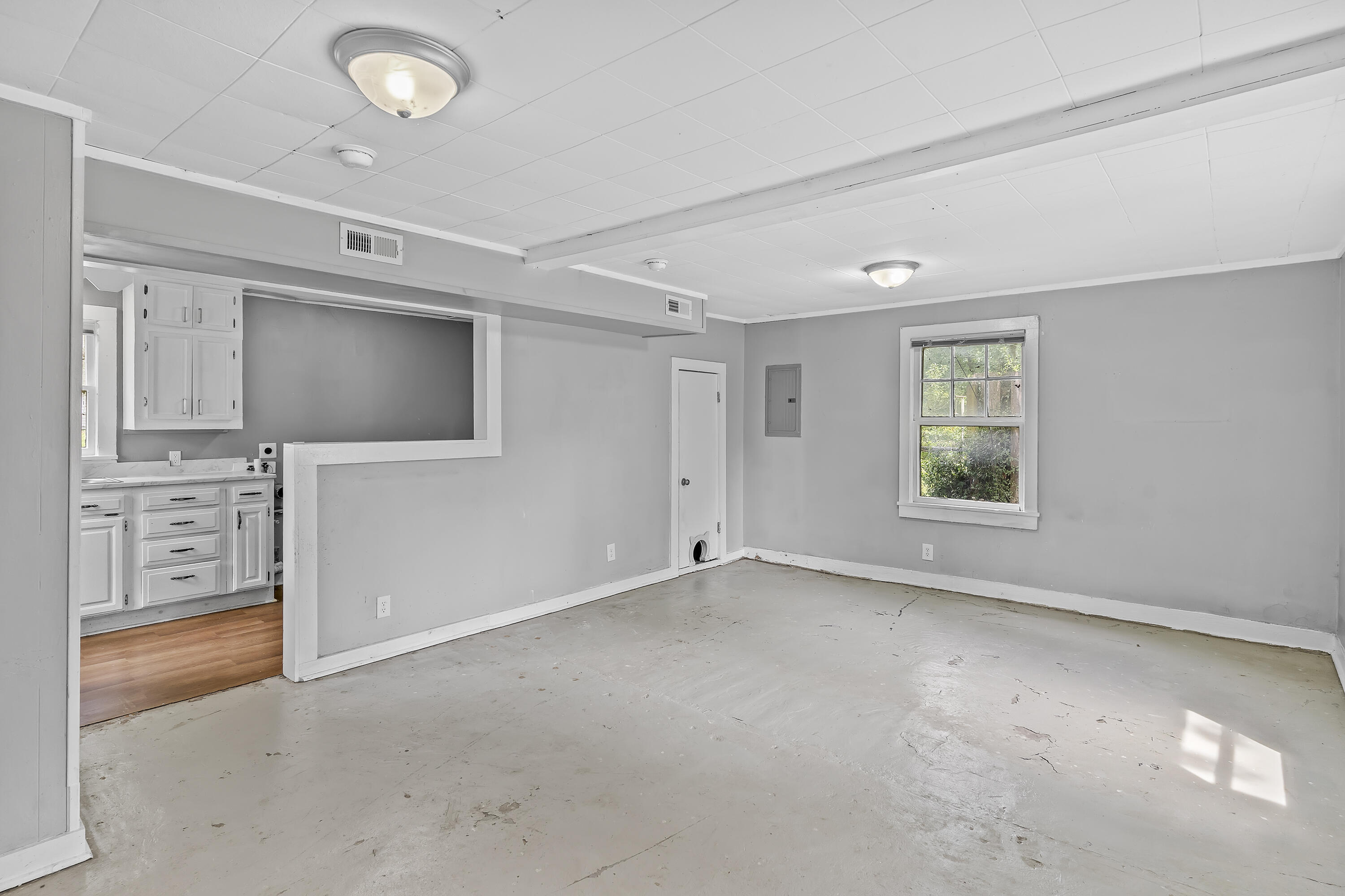 1815 West Webster Street Property Photo 3